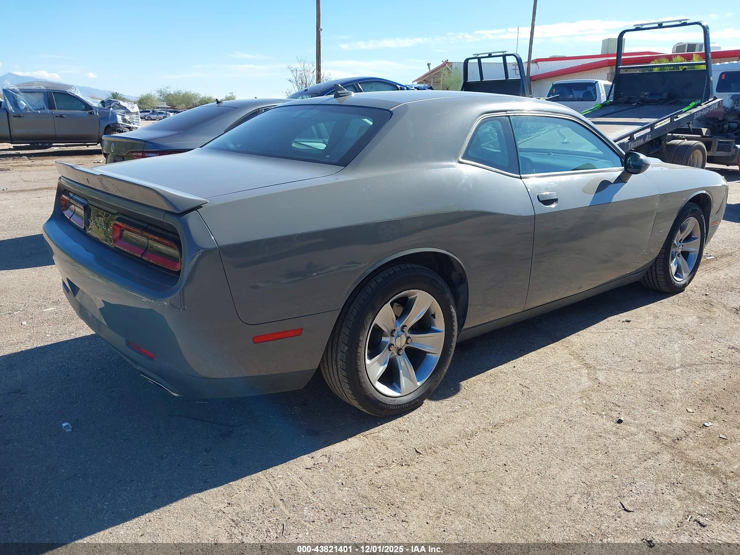 DODGE CHALLENGER image 4