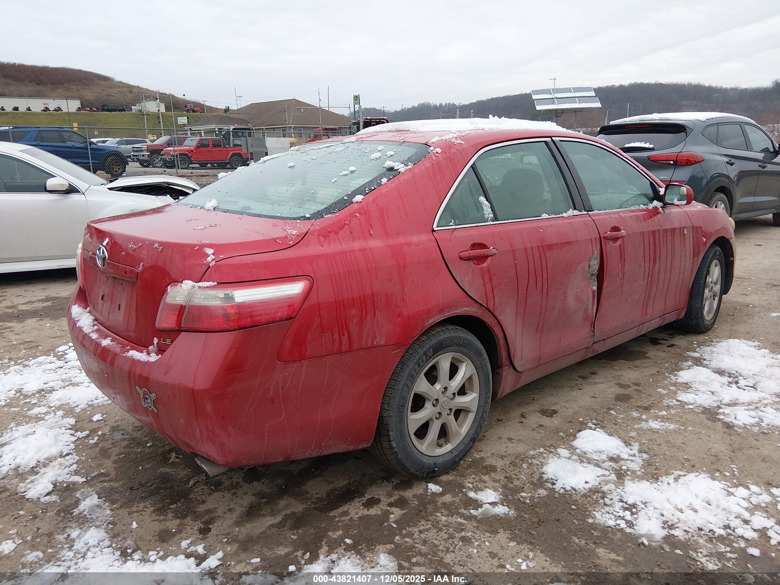 TOYOTA CAMRY image 4