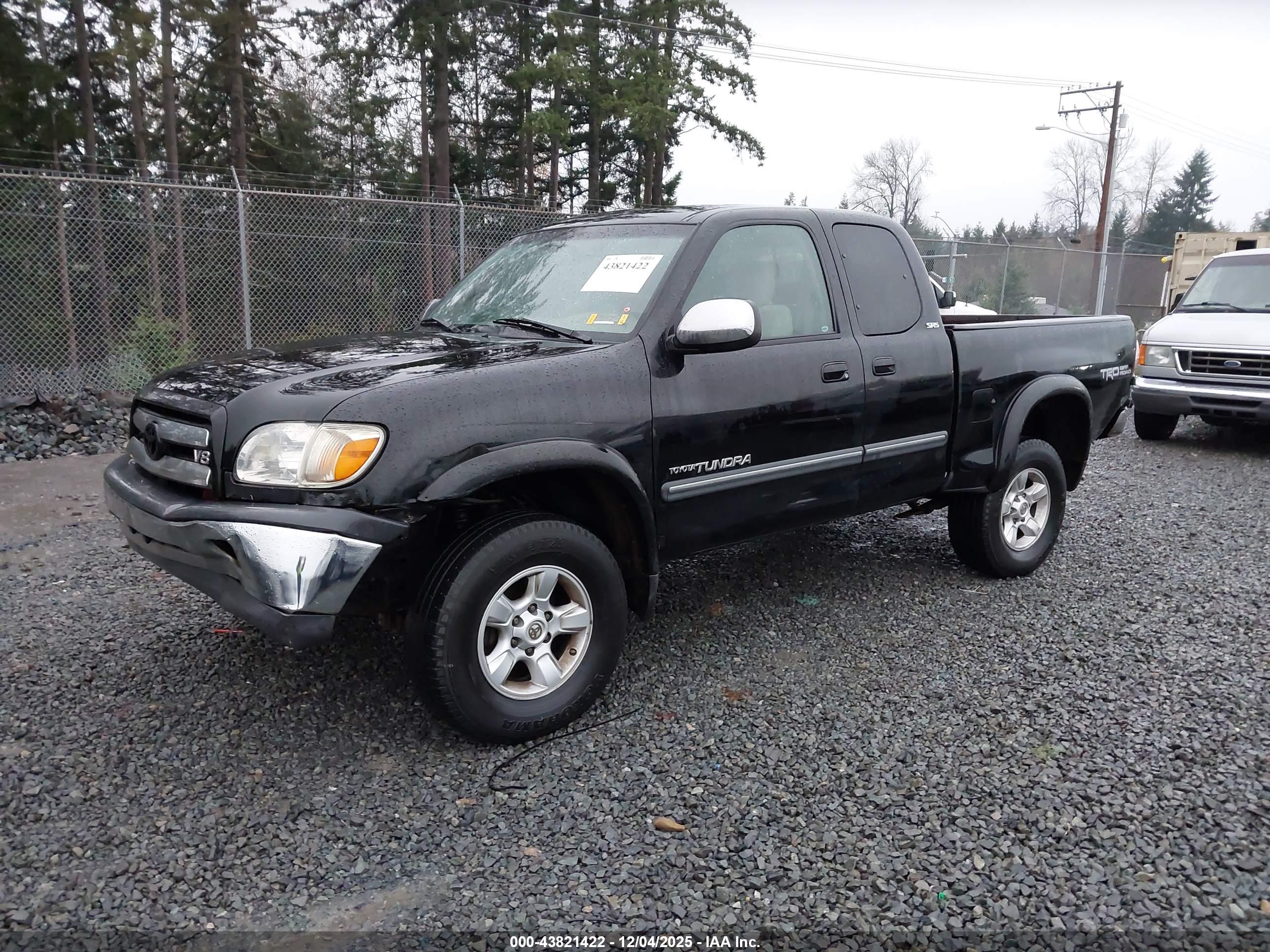 TOYOTA TUNDRA image 2