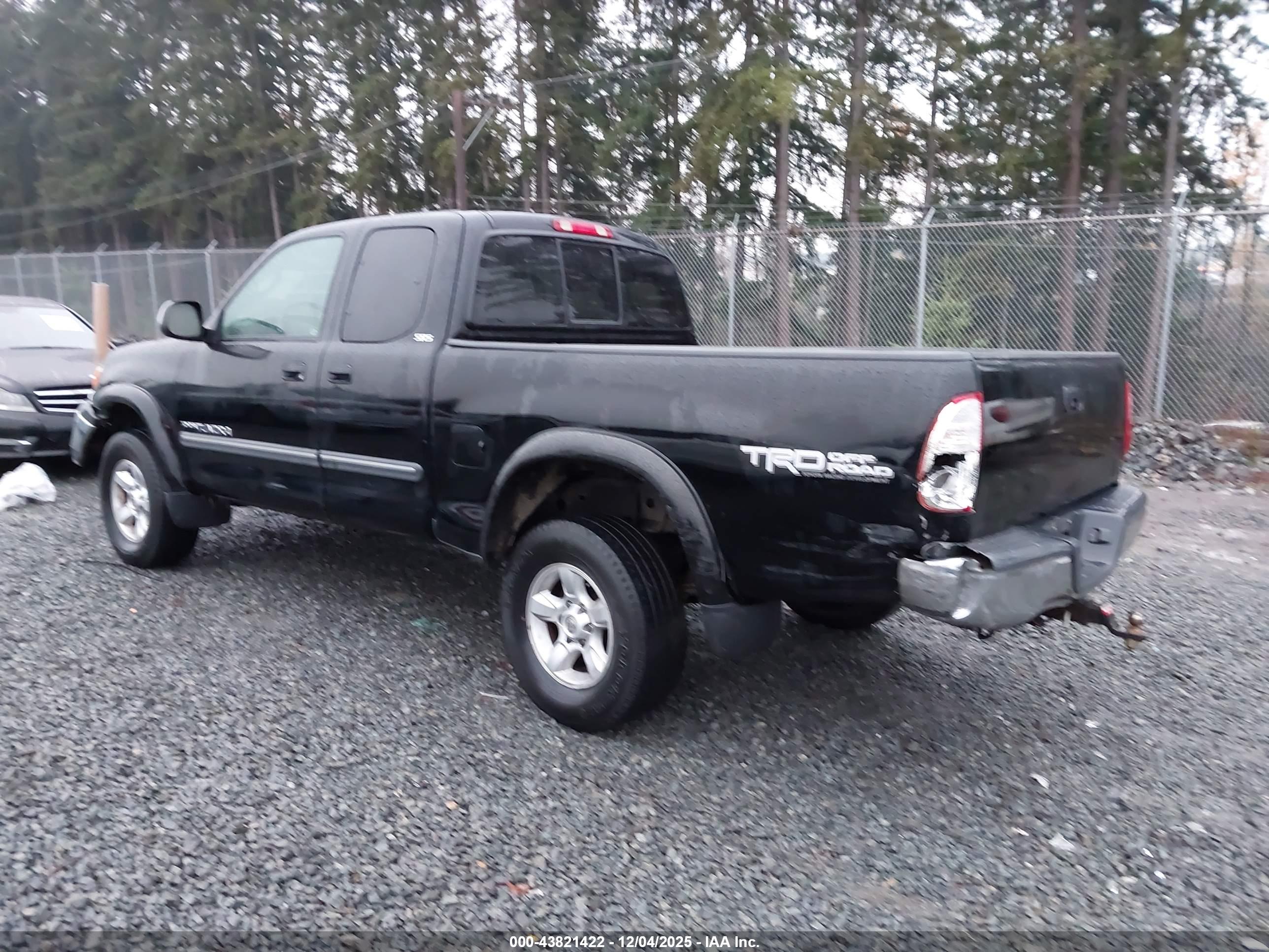 TOYOTA TUNDRA image 3