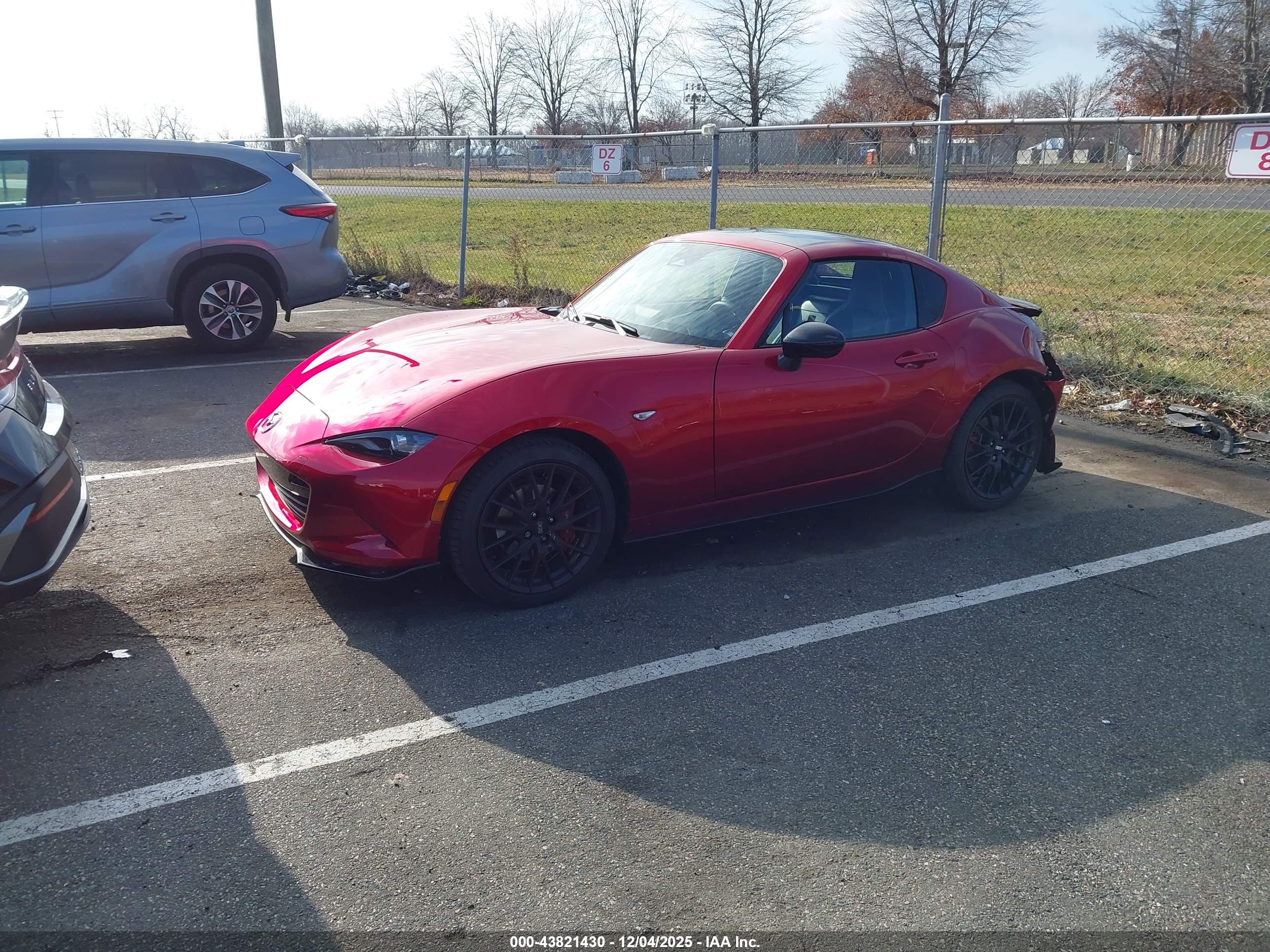 MAZDA MX-5 image 2