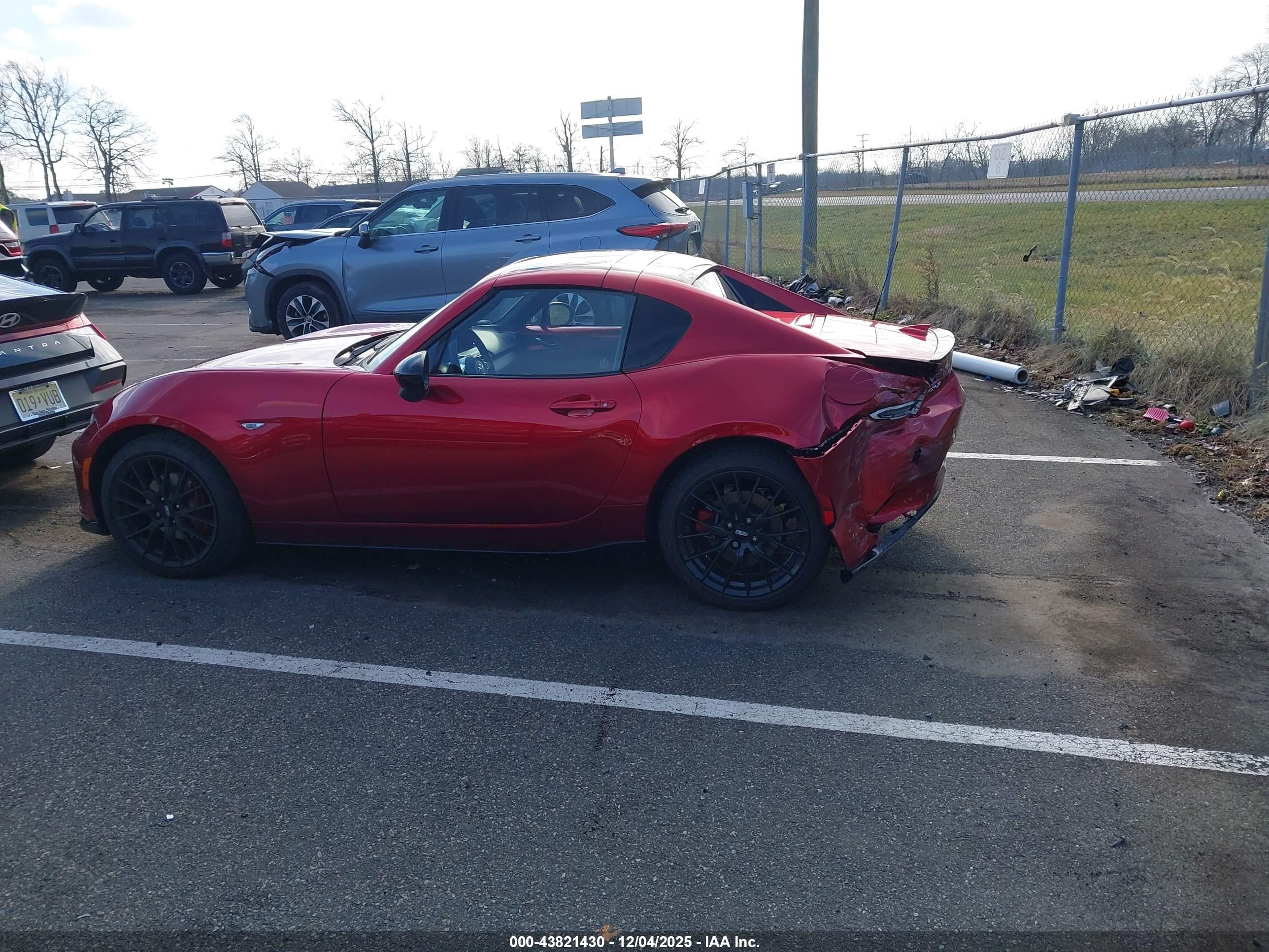 MAZDA MX-5 image 3