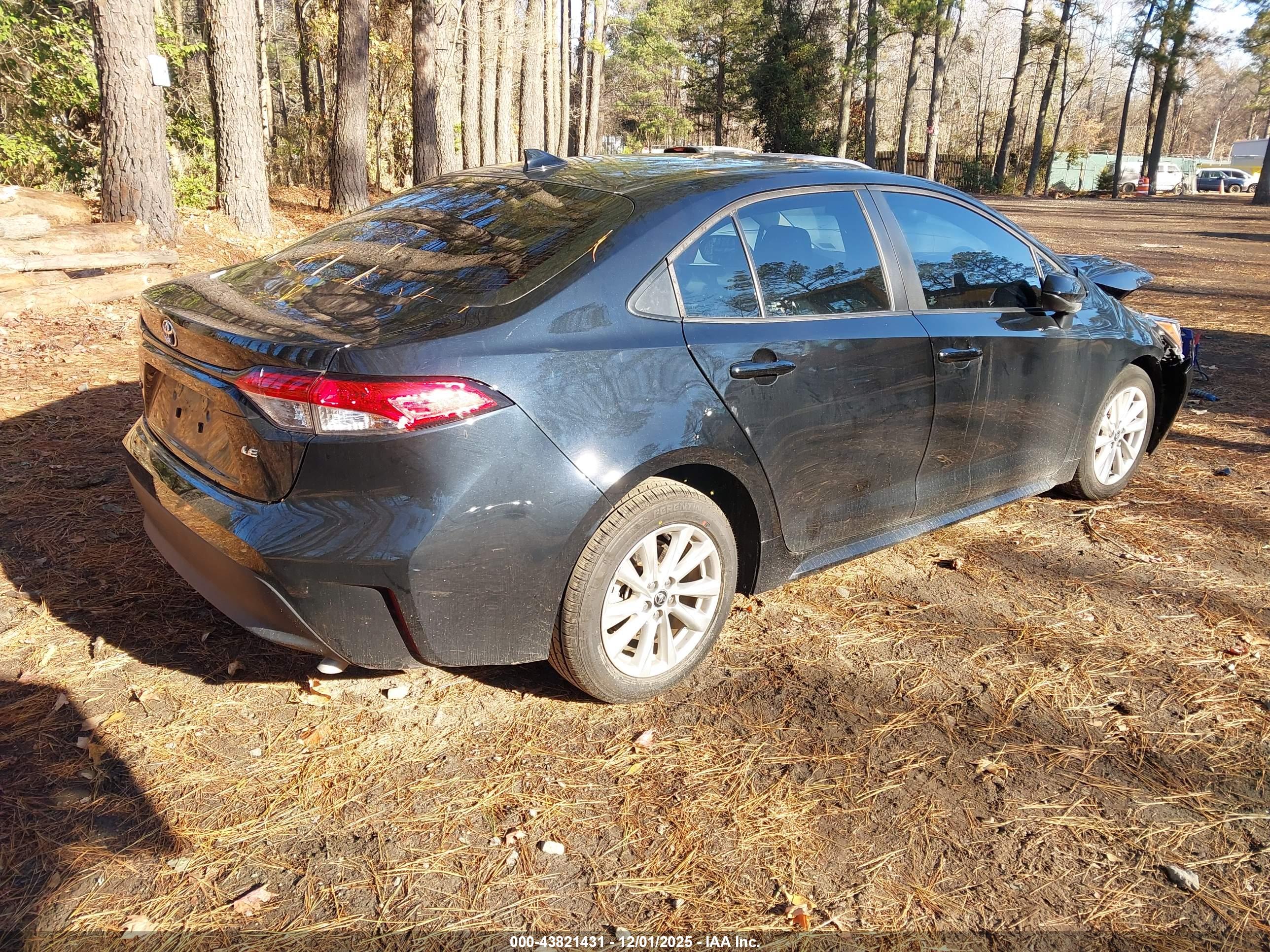 TOYOTA COROLLA image 4