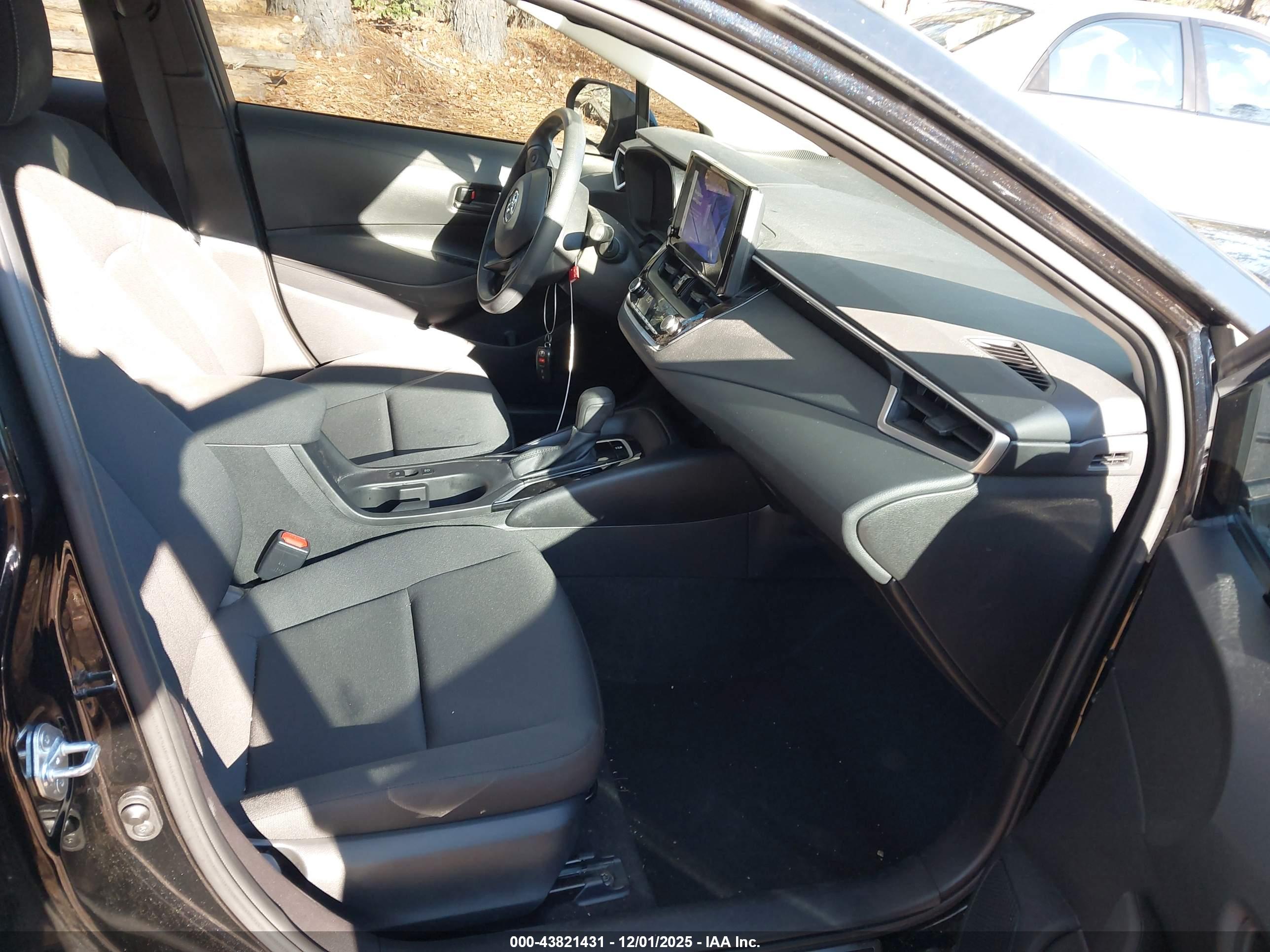 TOYOTA COROLLA image 5