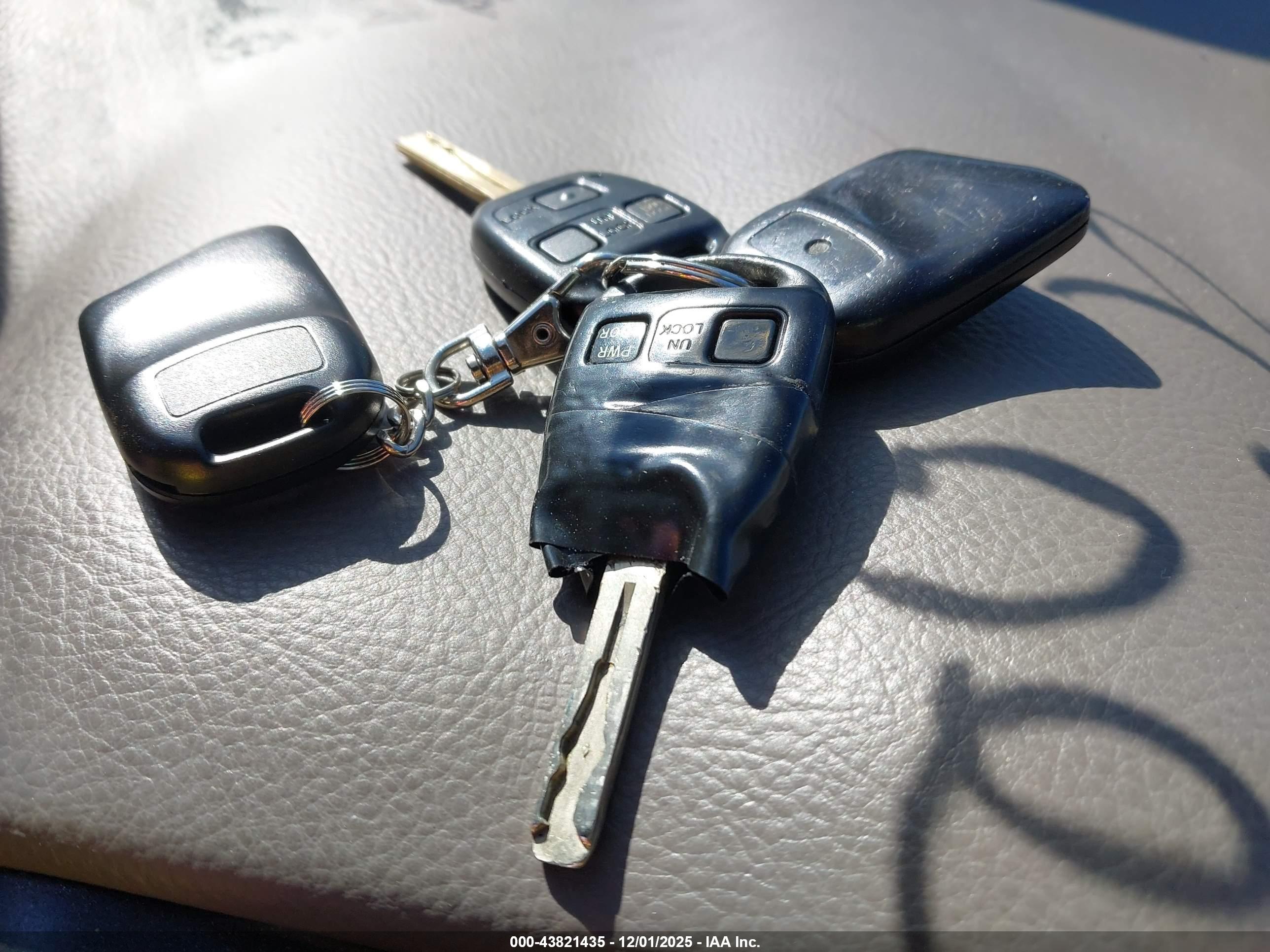 LEXUS RX image 11