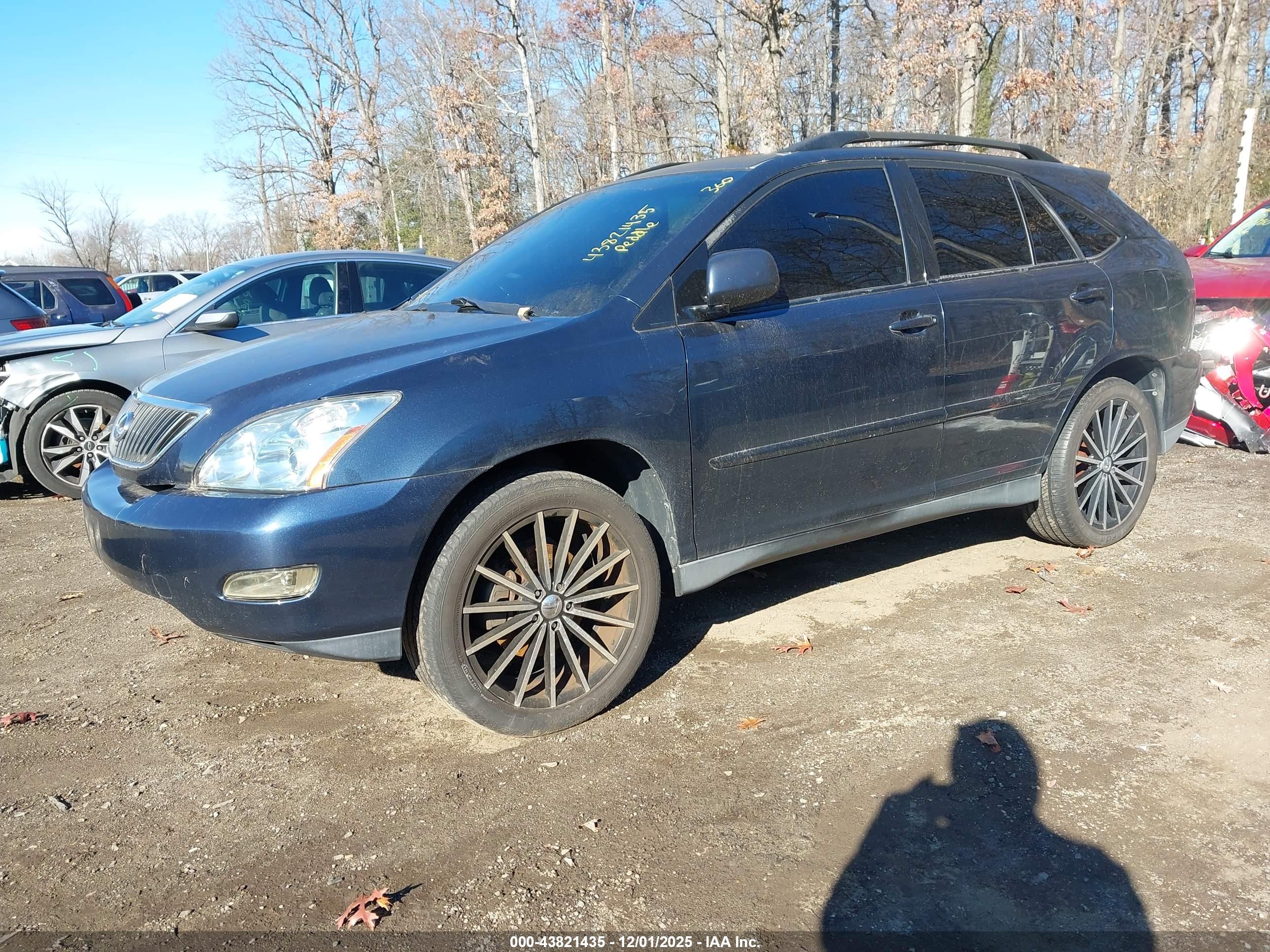 LEXUS RX image 2
