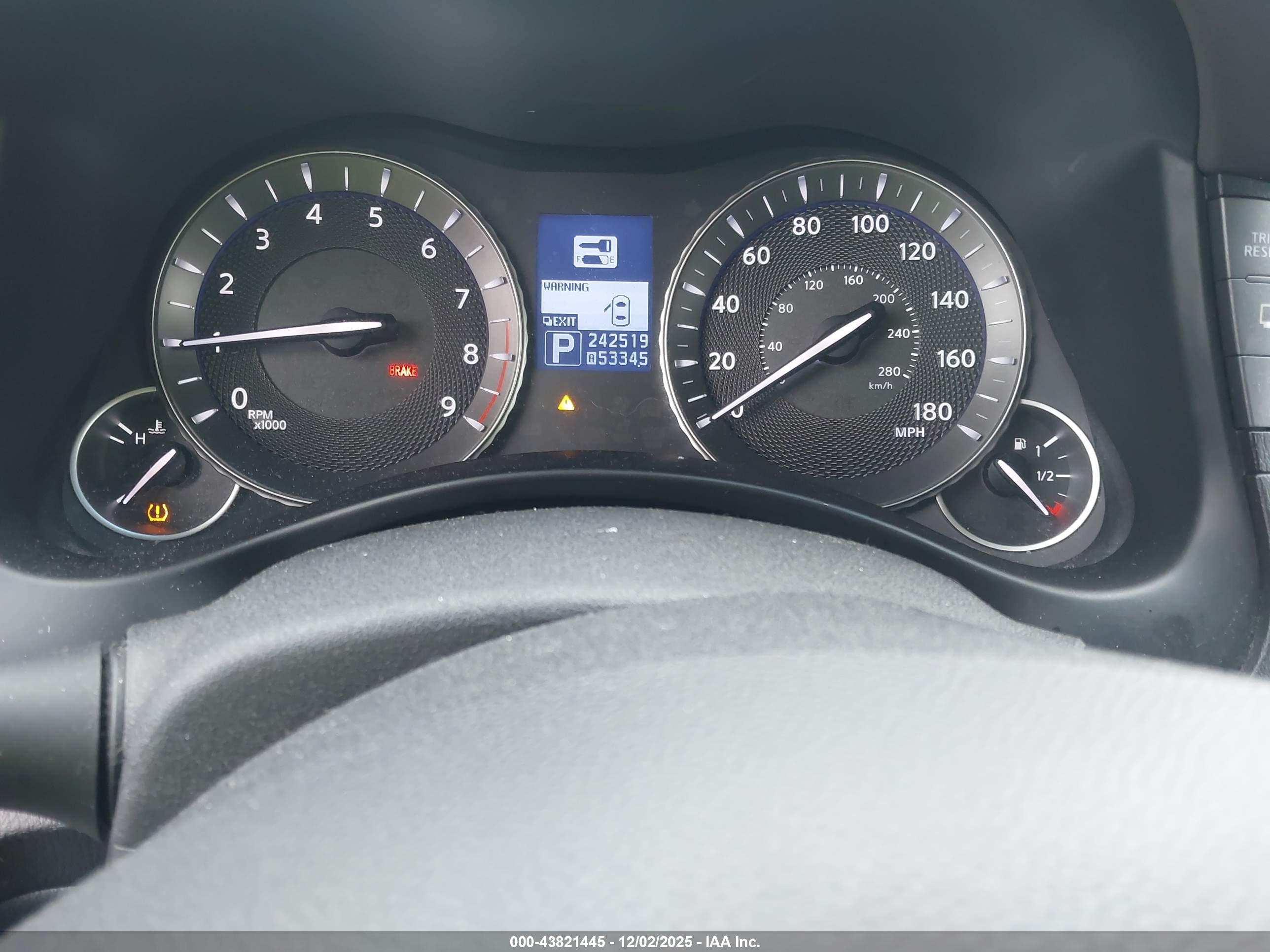INFINITI M37 image 7