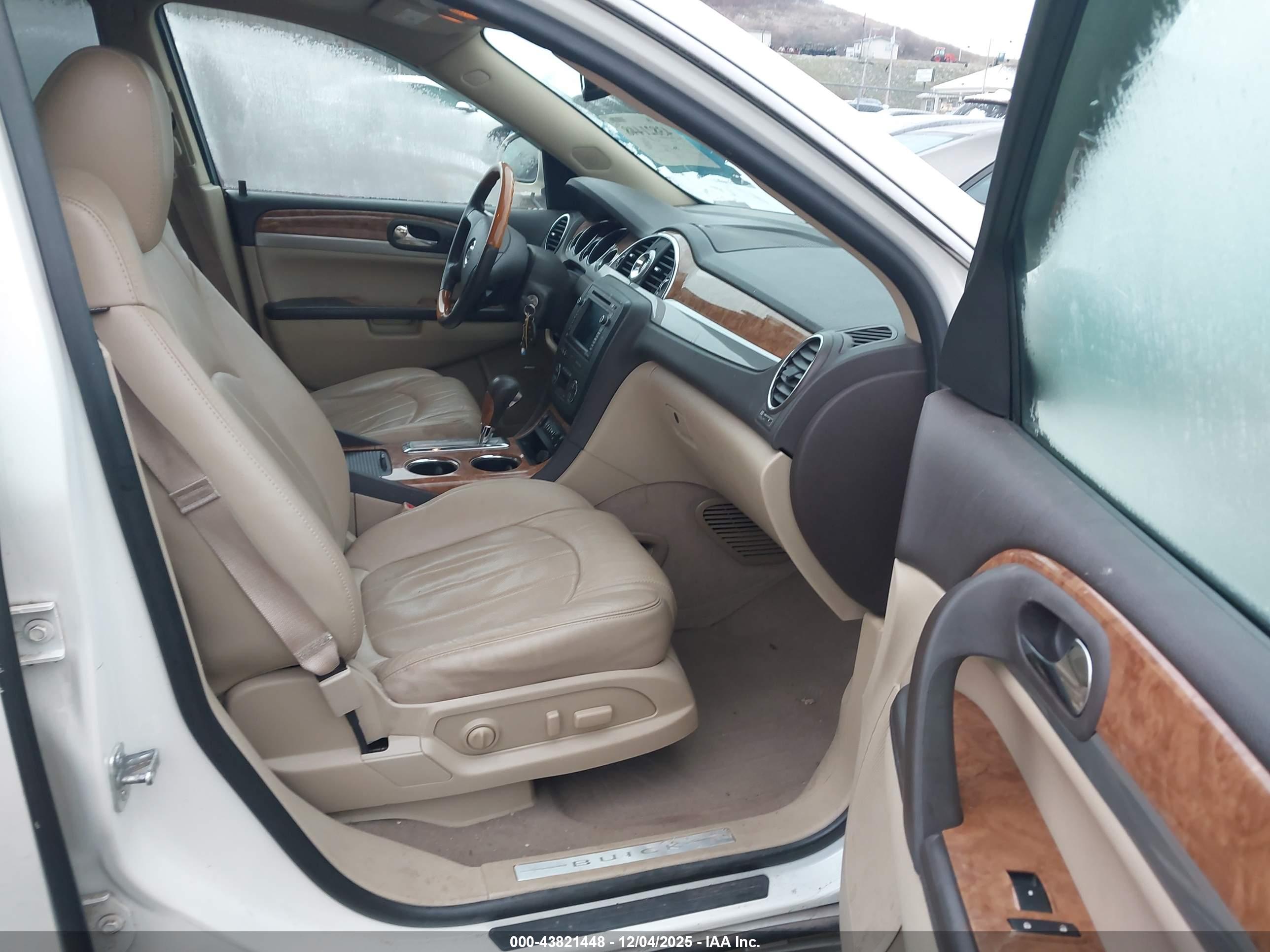 BUICK ENCLAVE image 5