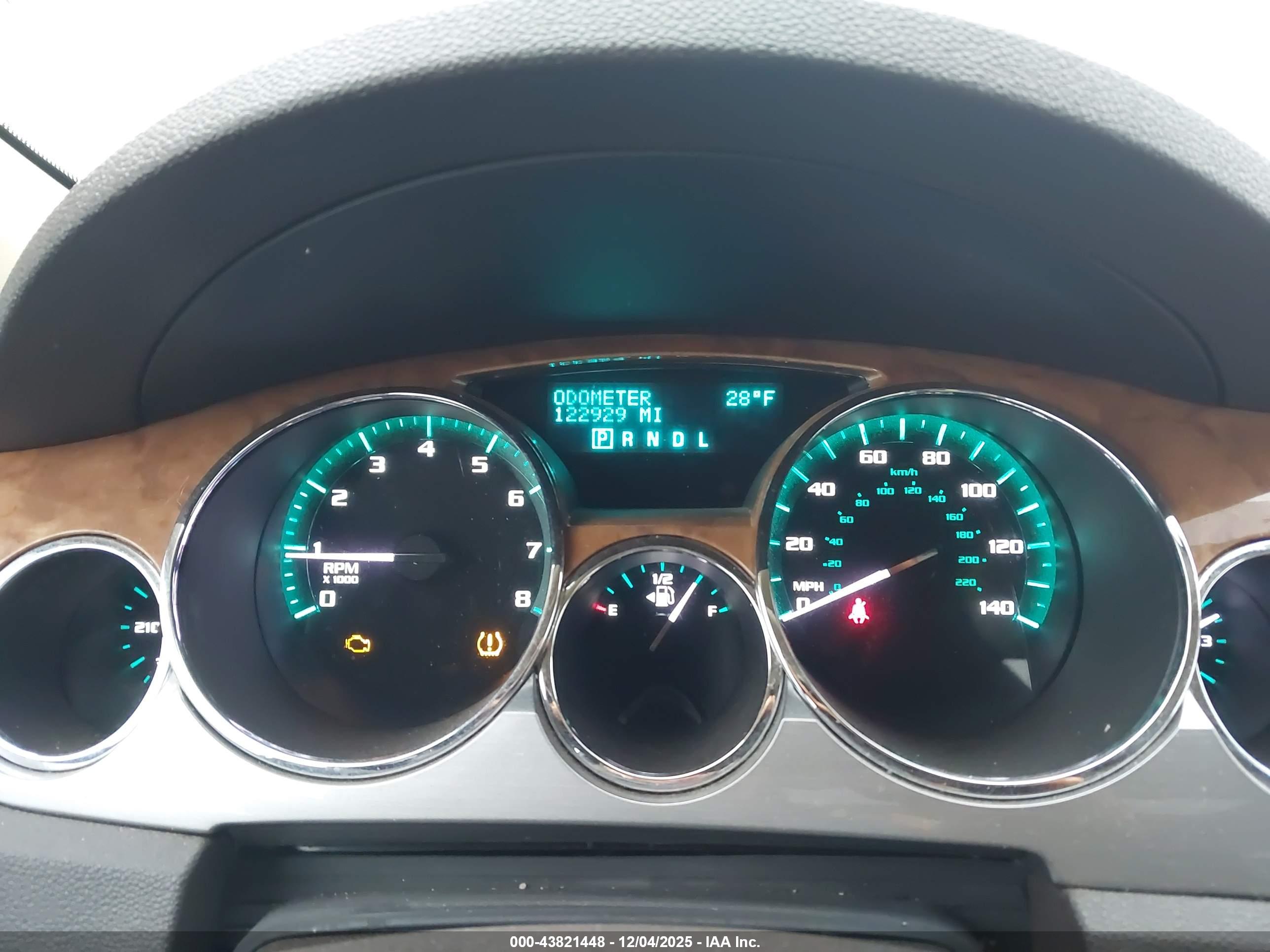 BUICK ENCLAVE image 7