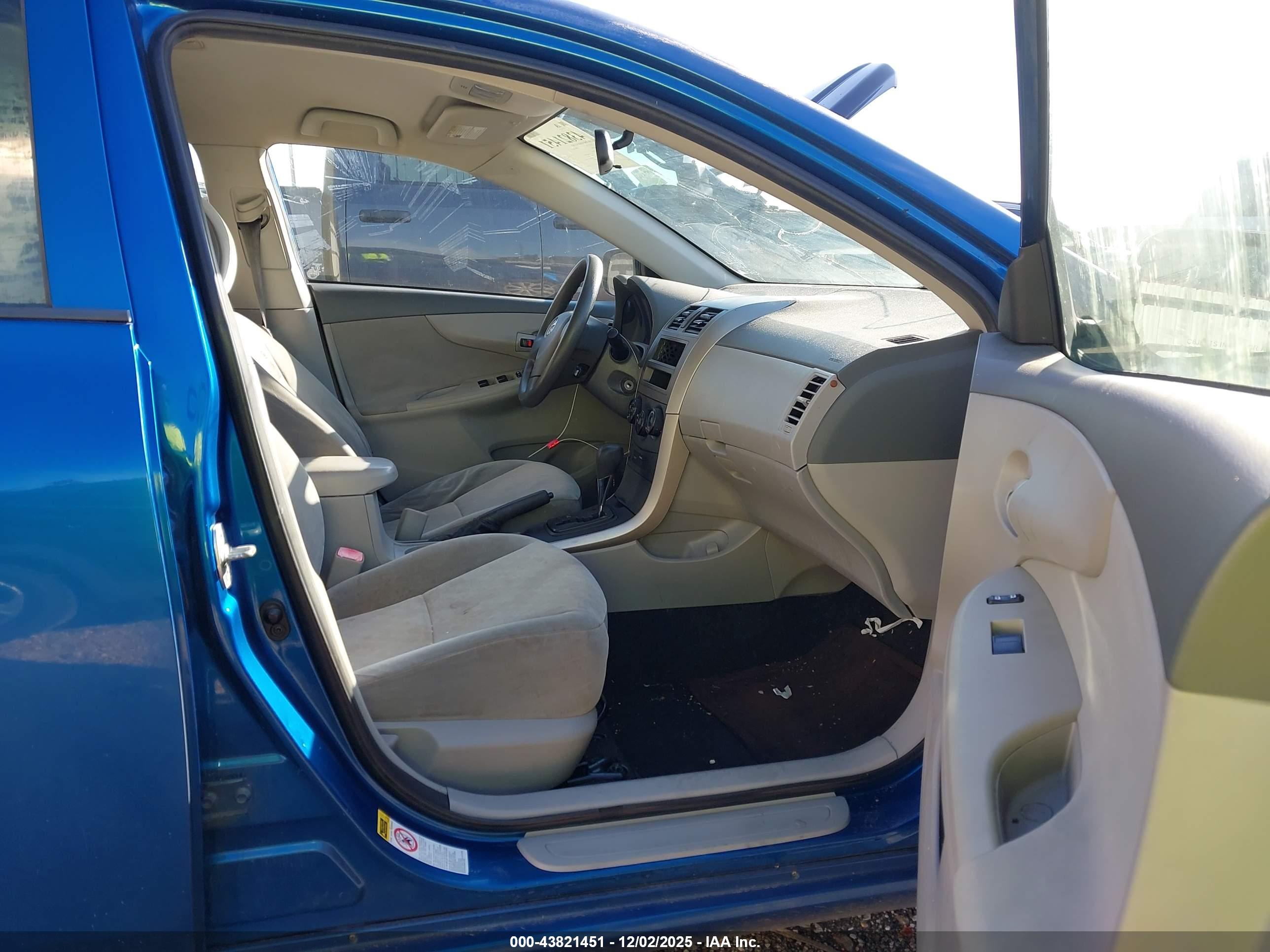 TOYOTA COROLLA image 5