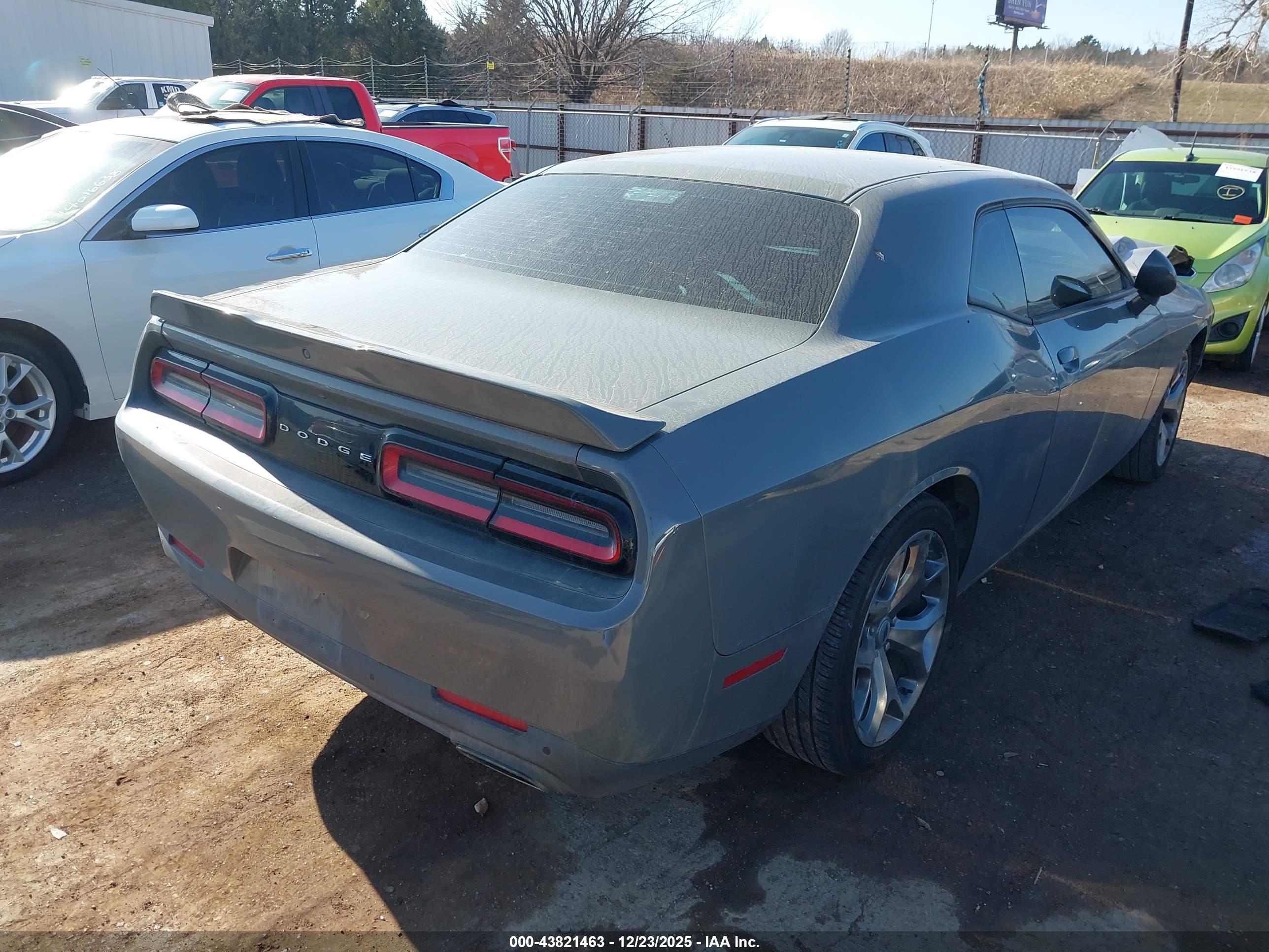 DODGE CHALLENGER image 4