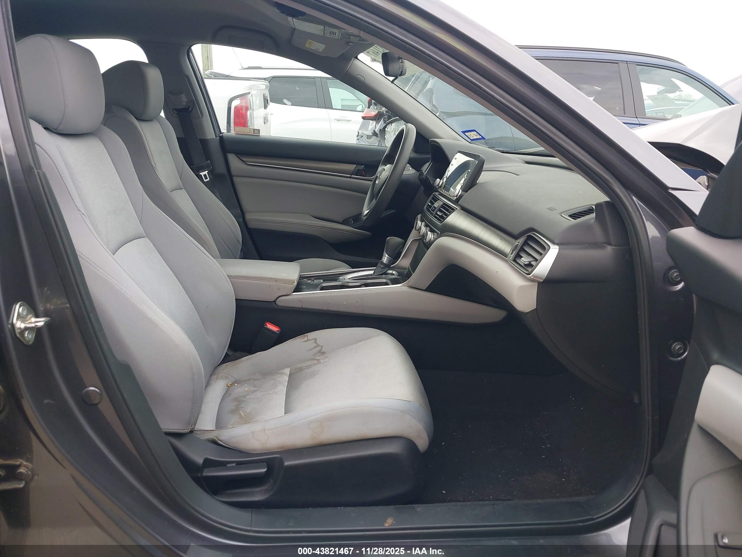 HONDA ACCORD image 5
