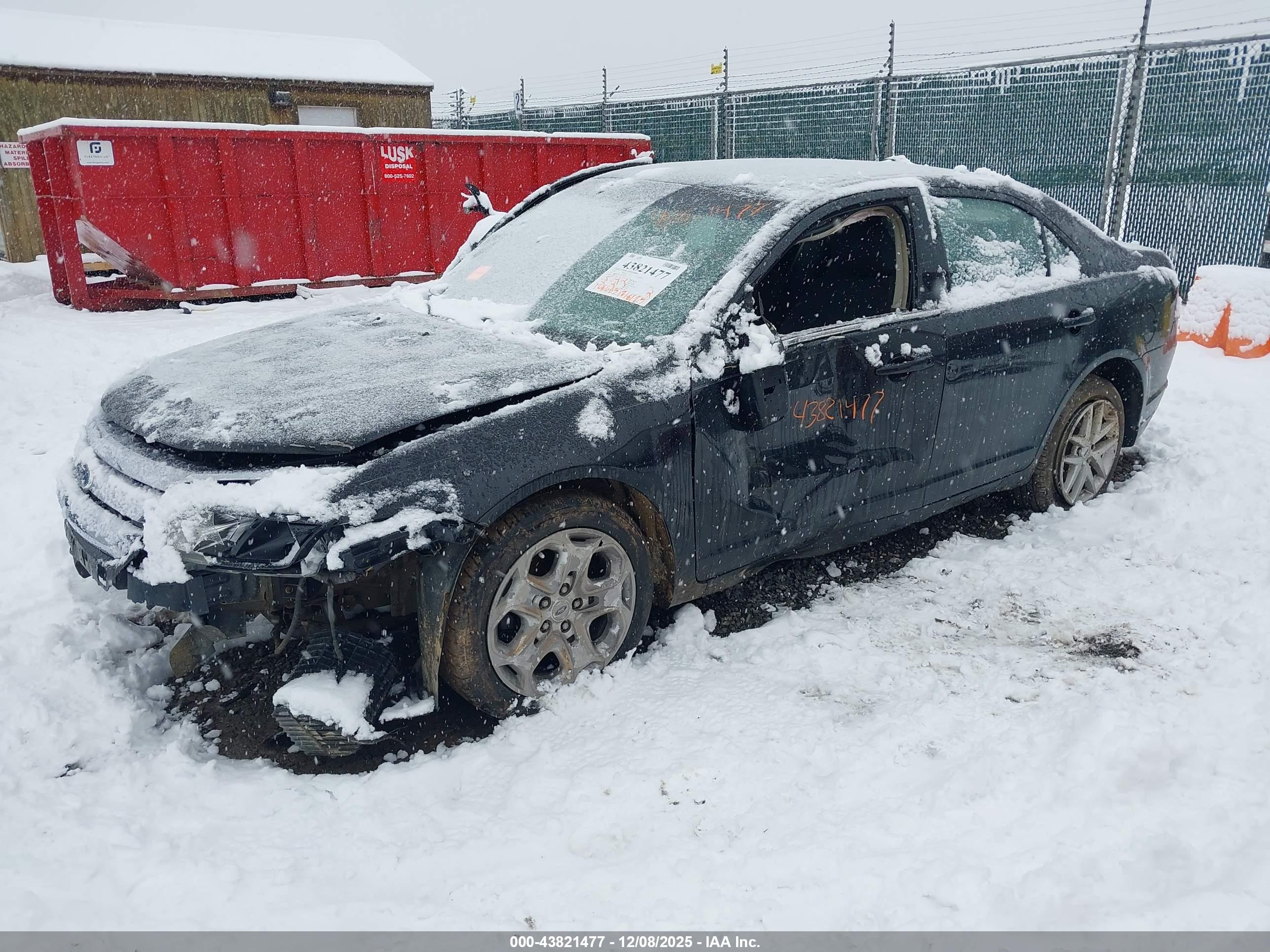 FORD FUSION image 2