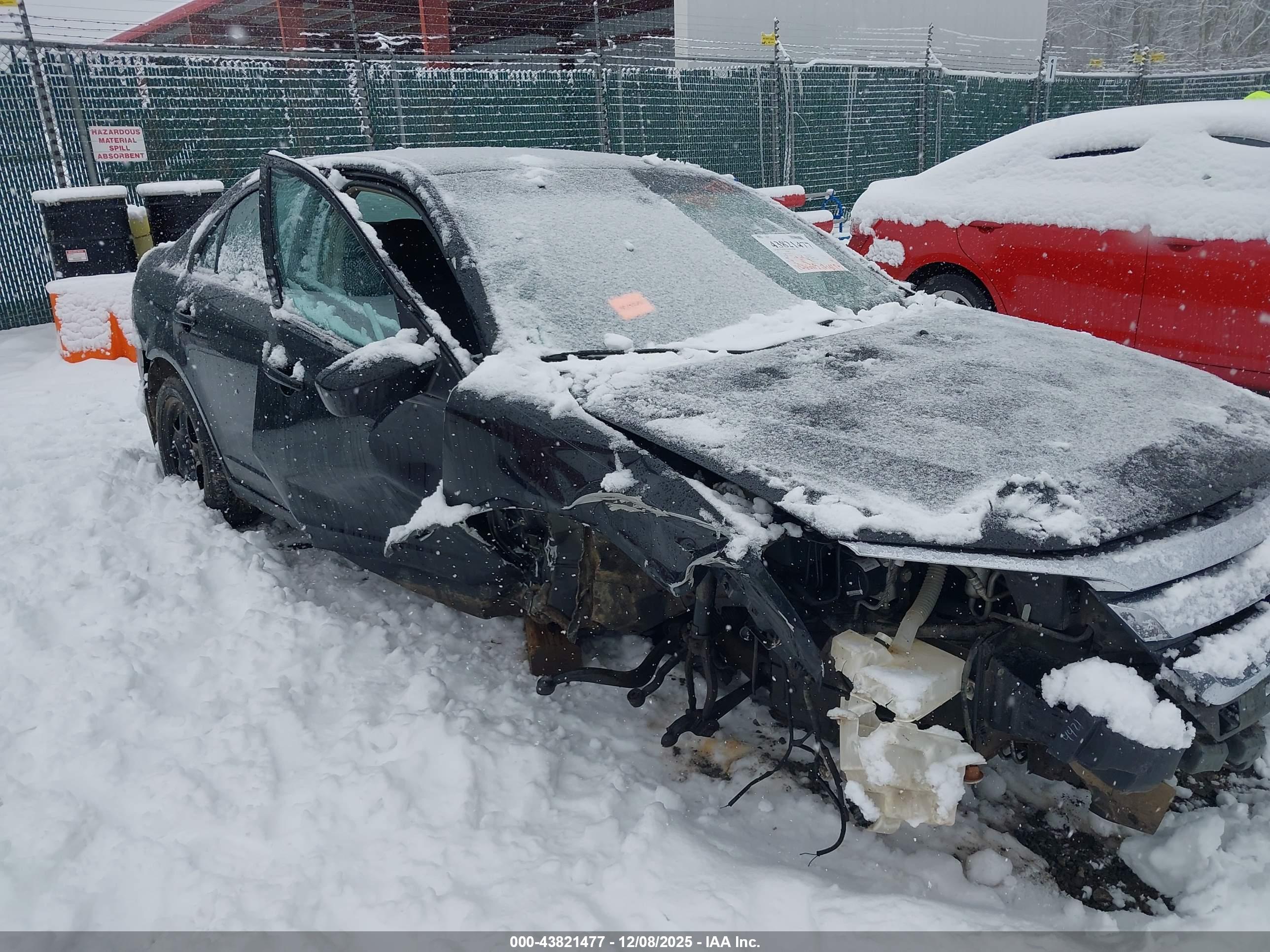 FORD FUSION image 6