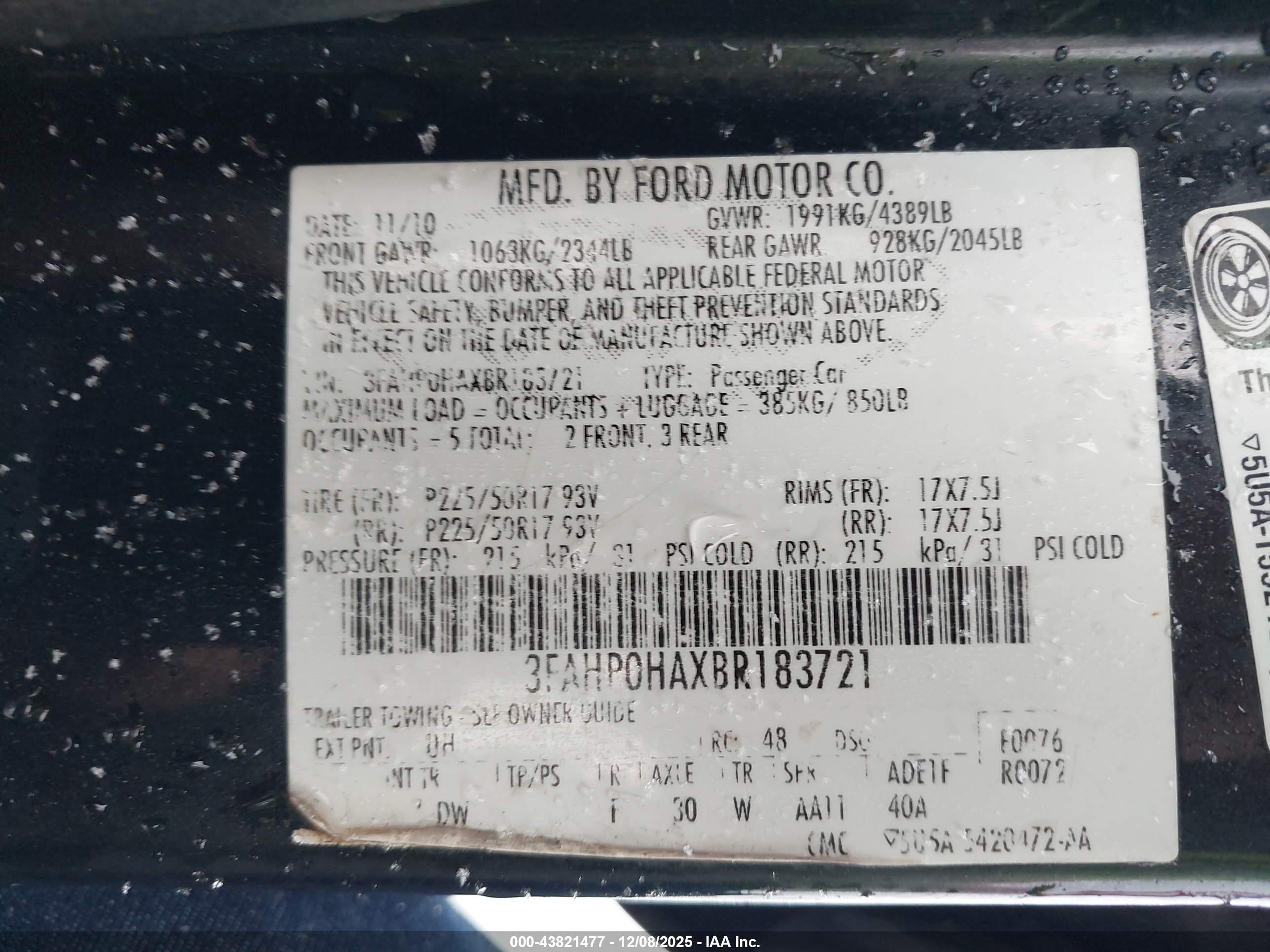 FORD FUSION image 9