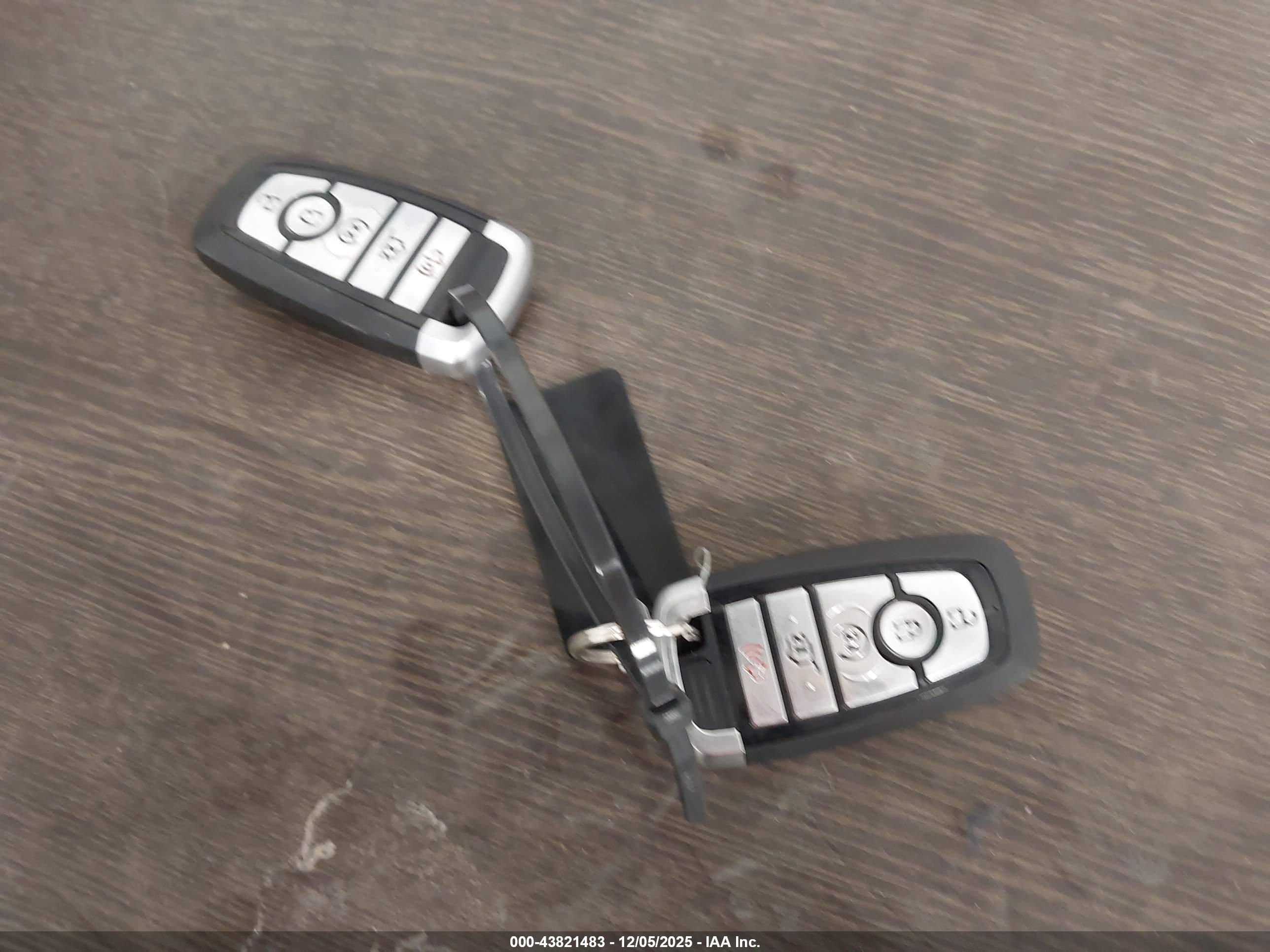 FORD ESCAPE image 11