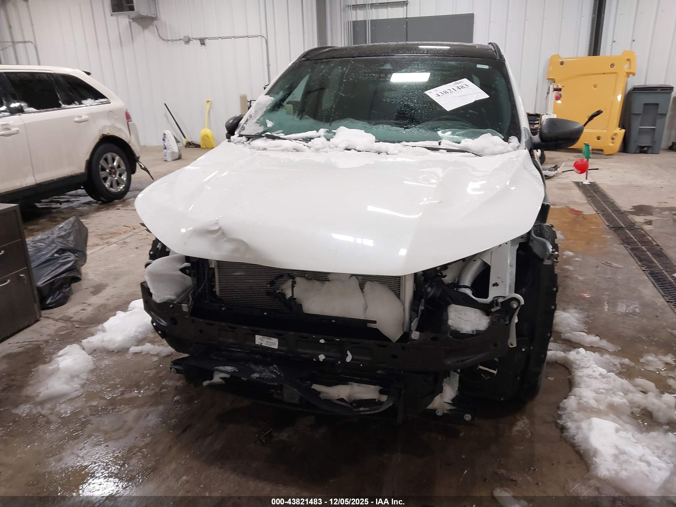 FORD ESCAPE image 6