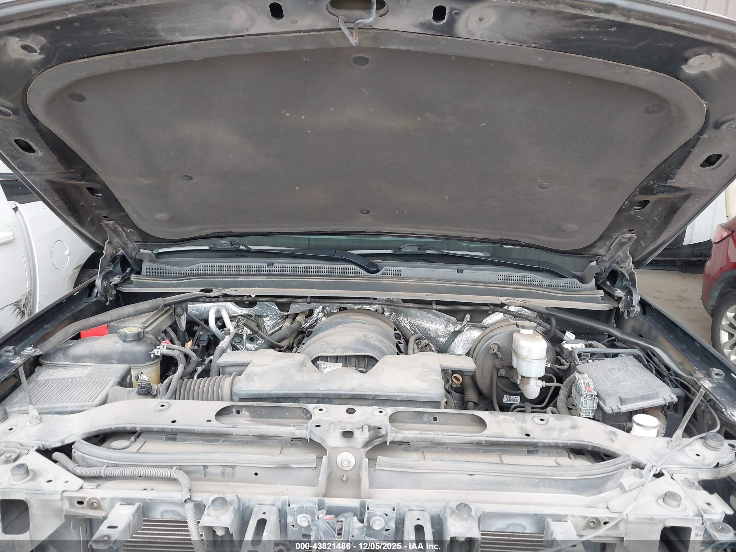 CHEVROLET TAHOE image 10