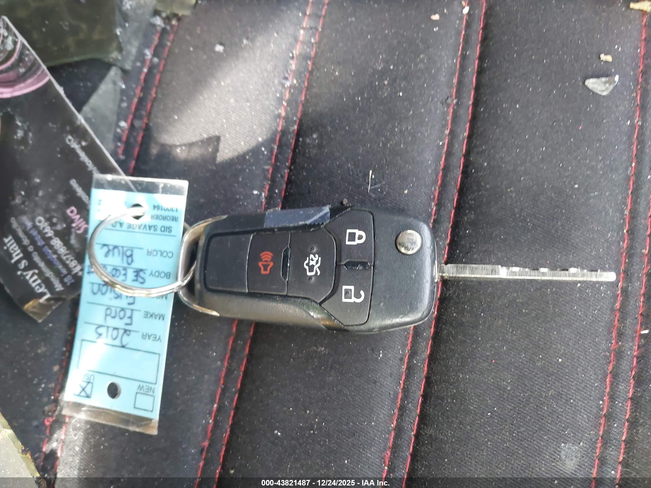 FORD FUSION image 11