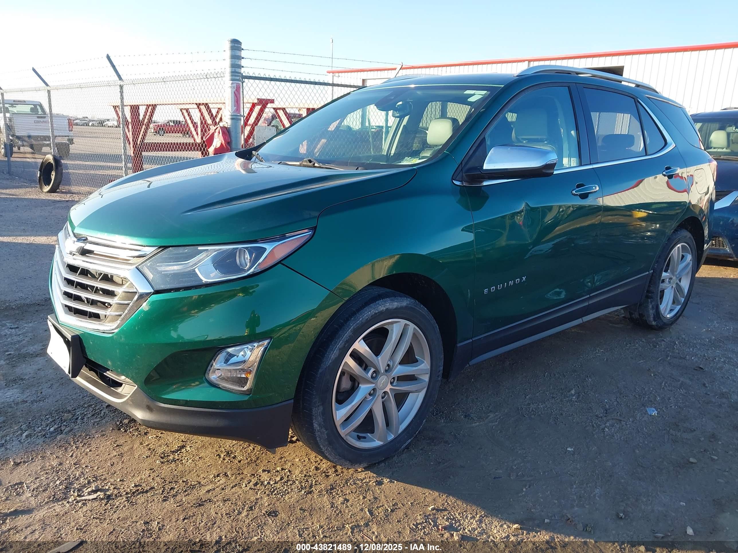CHEVROLET EQUINOX image 2