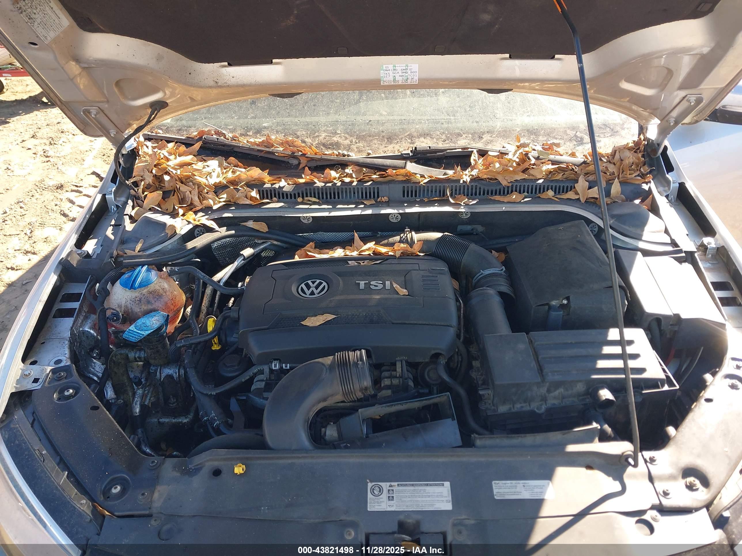 VOLKSWAGEN JETTA image 10