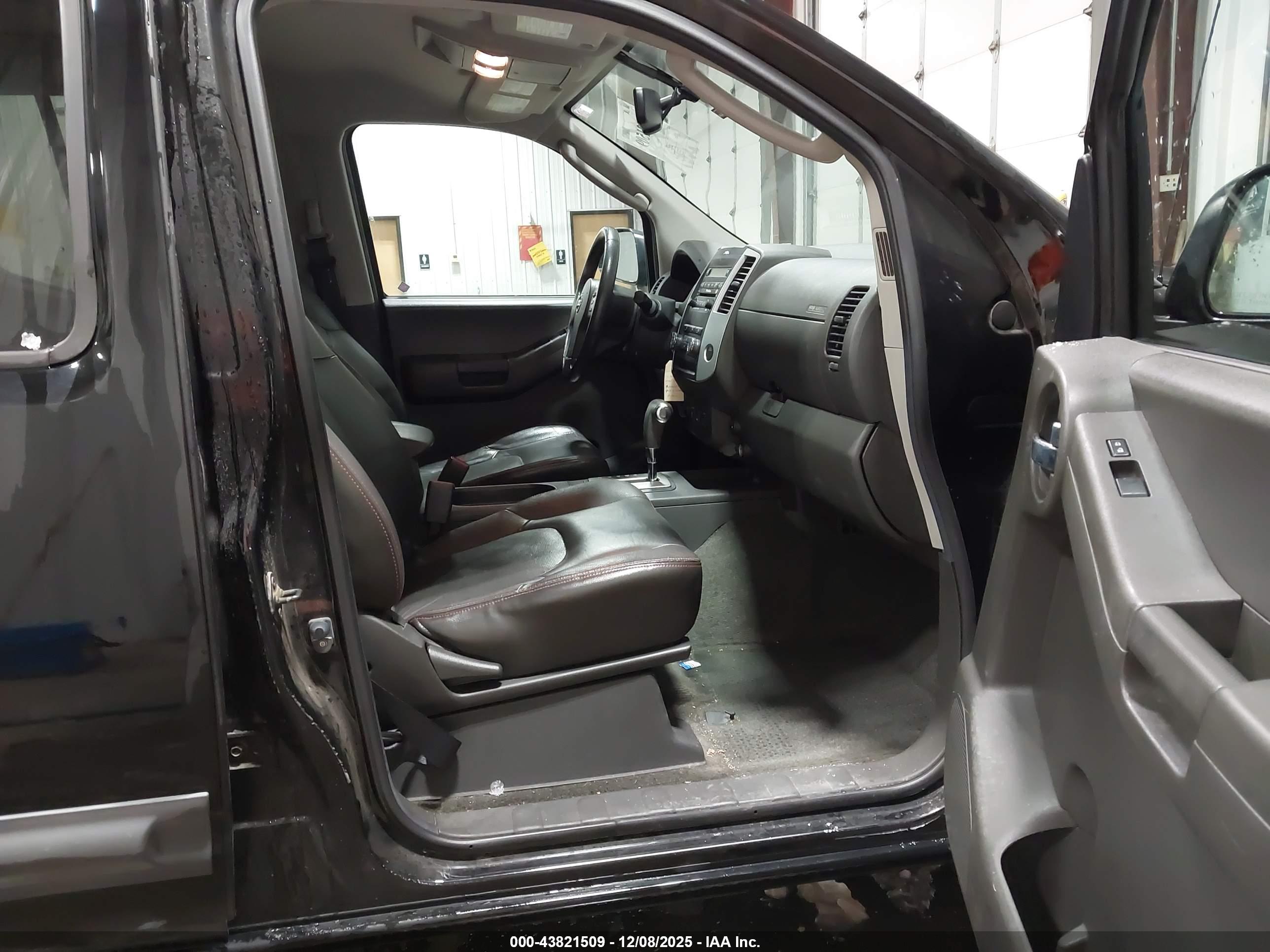 NISSAN XTERRA image 5