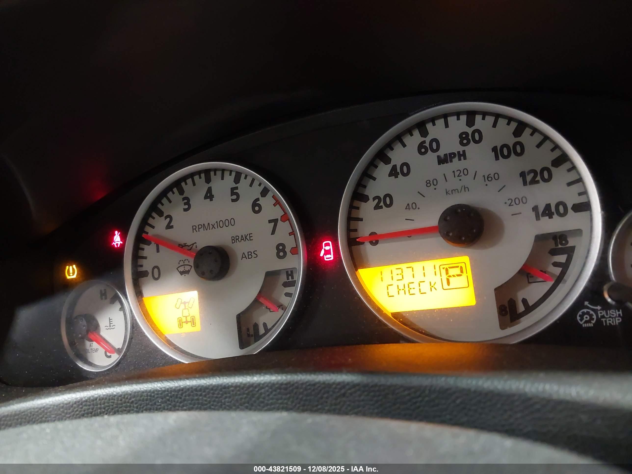 NISSAN XTERRA image 7