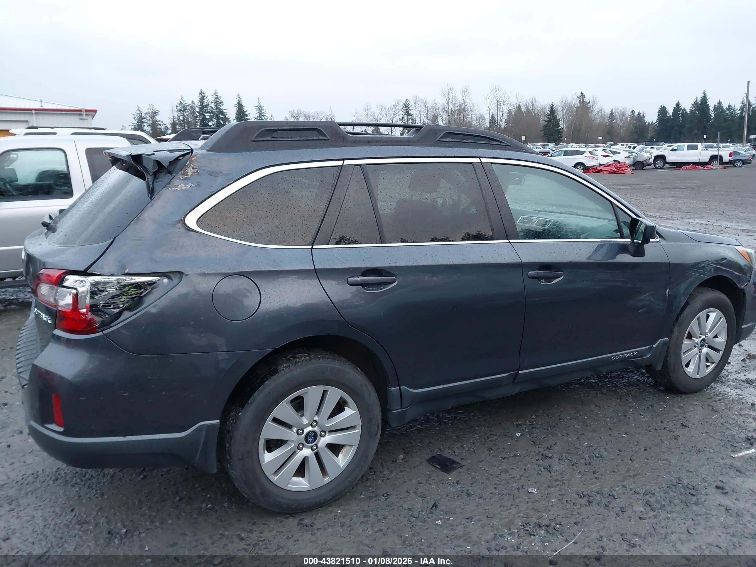 SUBARU OUTBACK image 6