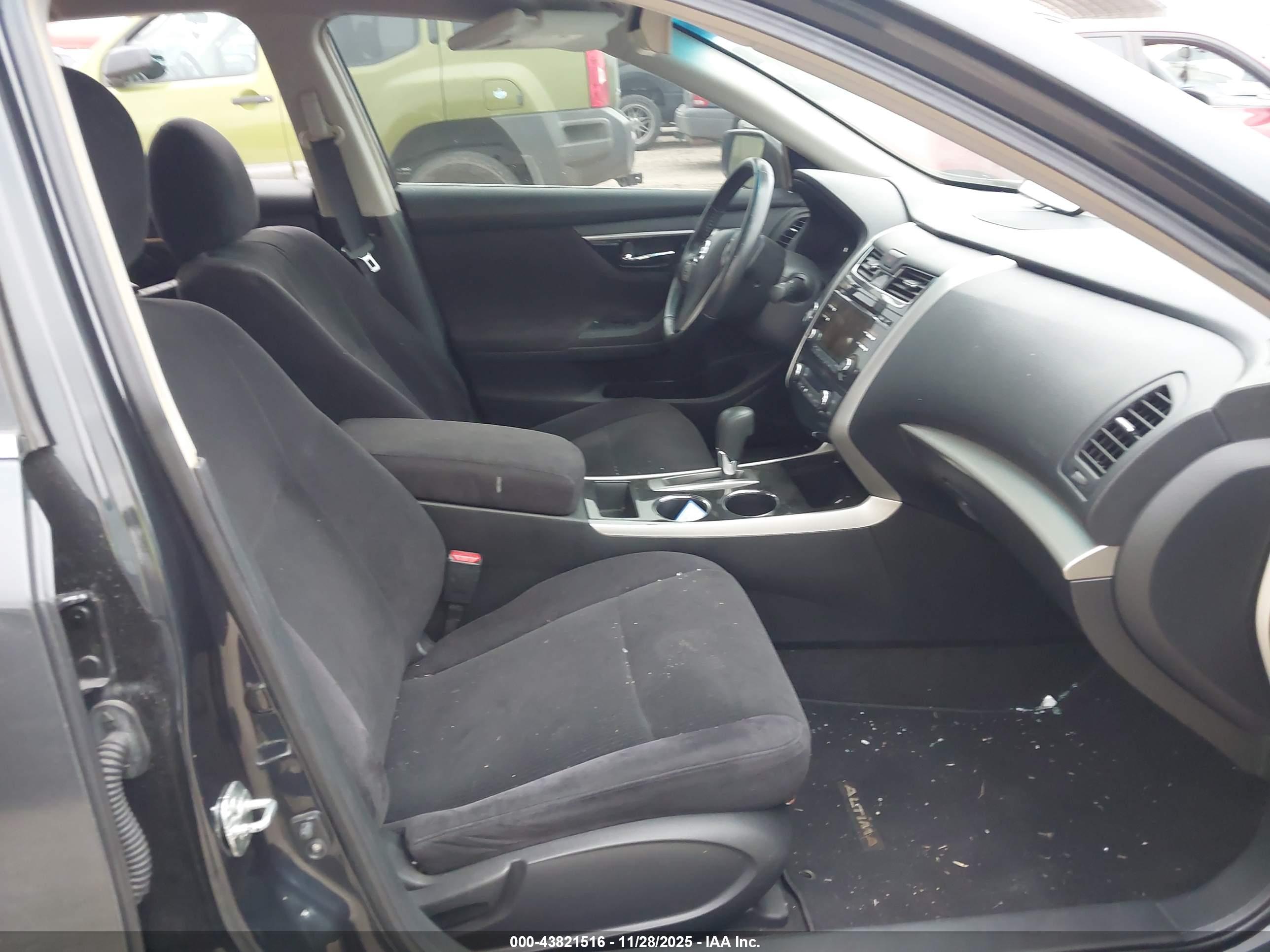 NISSAN ALTIMA image 5