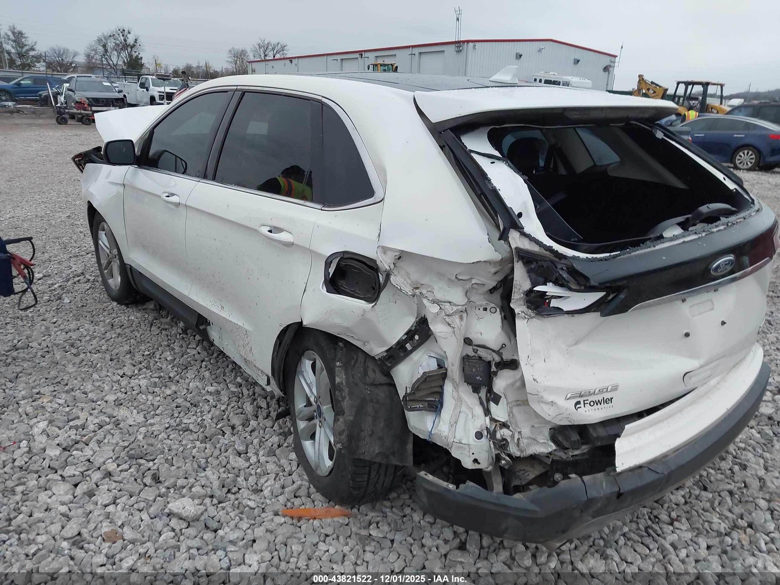 FORD EDGE image 3