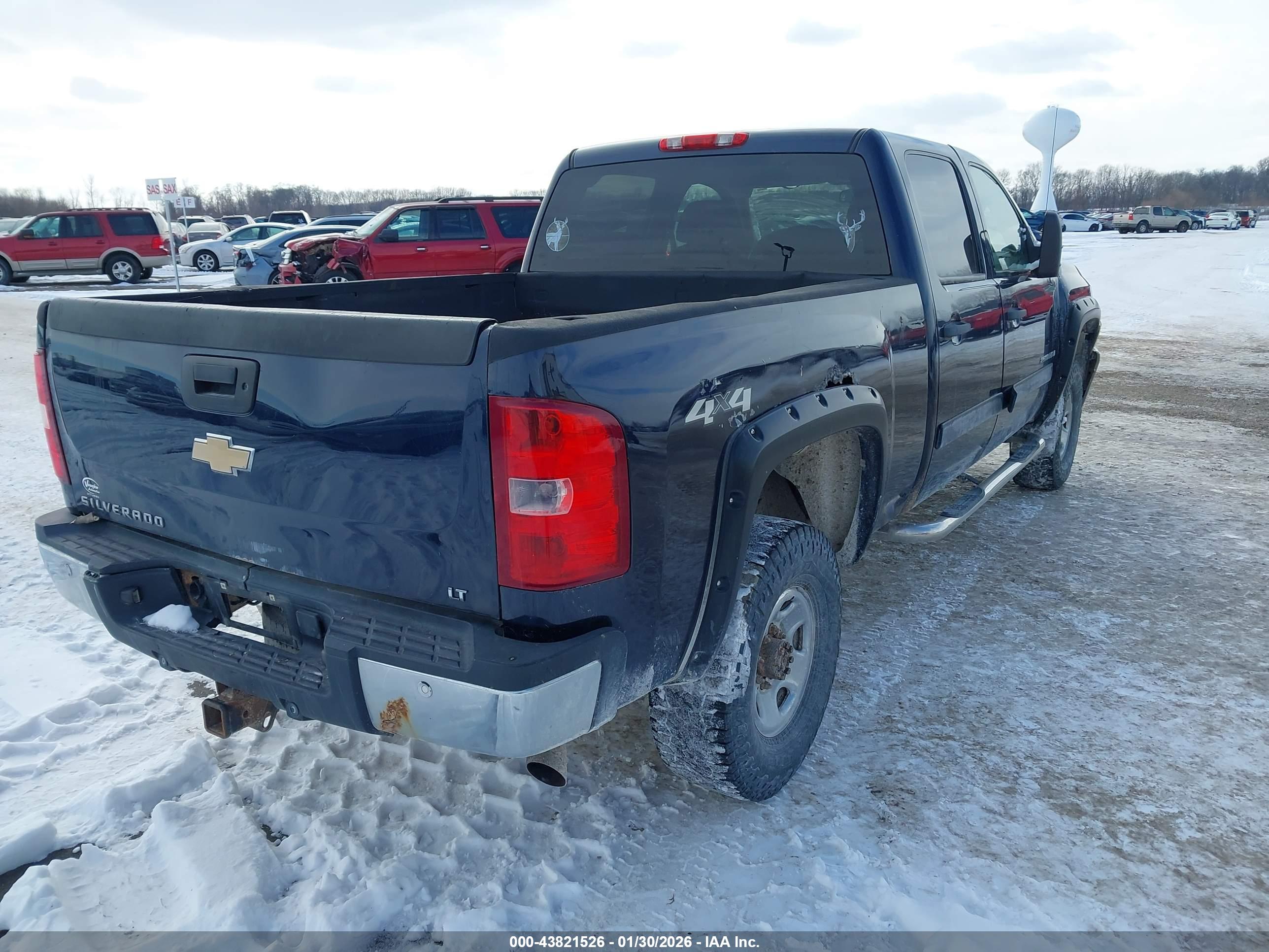 CHEVROLET SILVERADO image 4