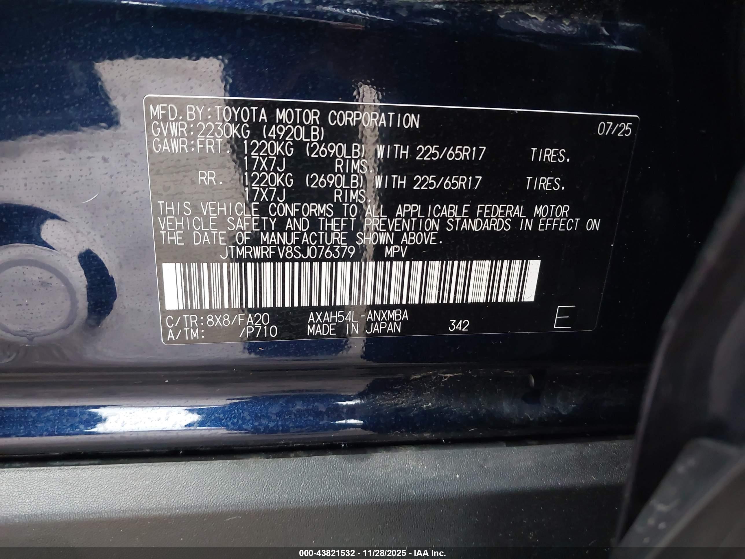 TOYOTA RAV4 image 9