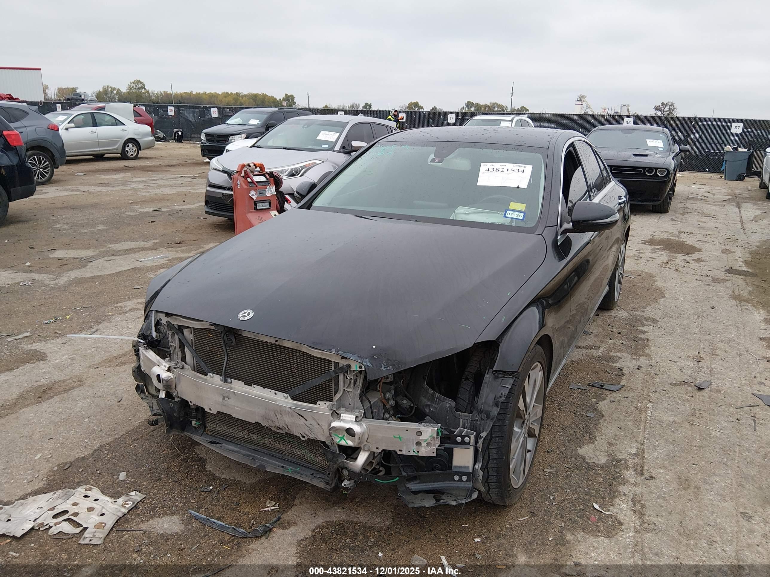 MERCEDES-BENZ C image 2