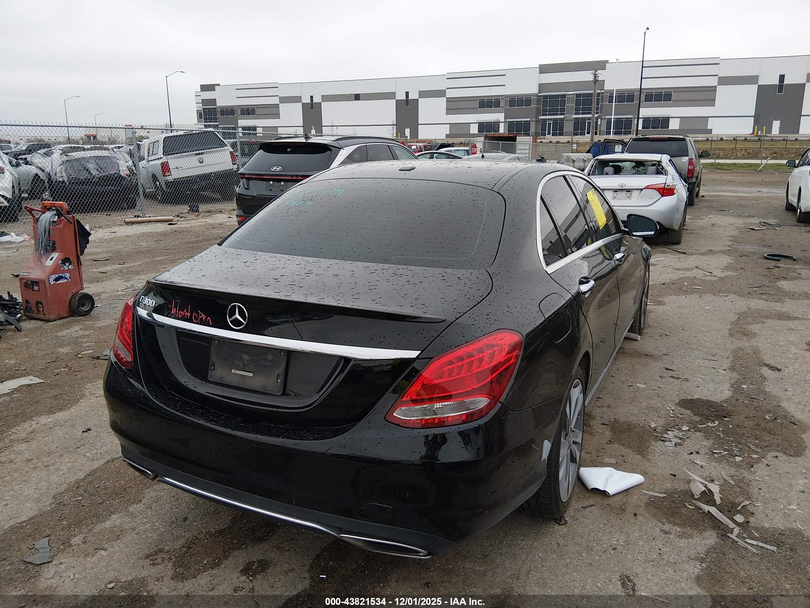 MERCEDES-BENZ C image 4