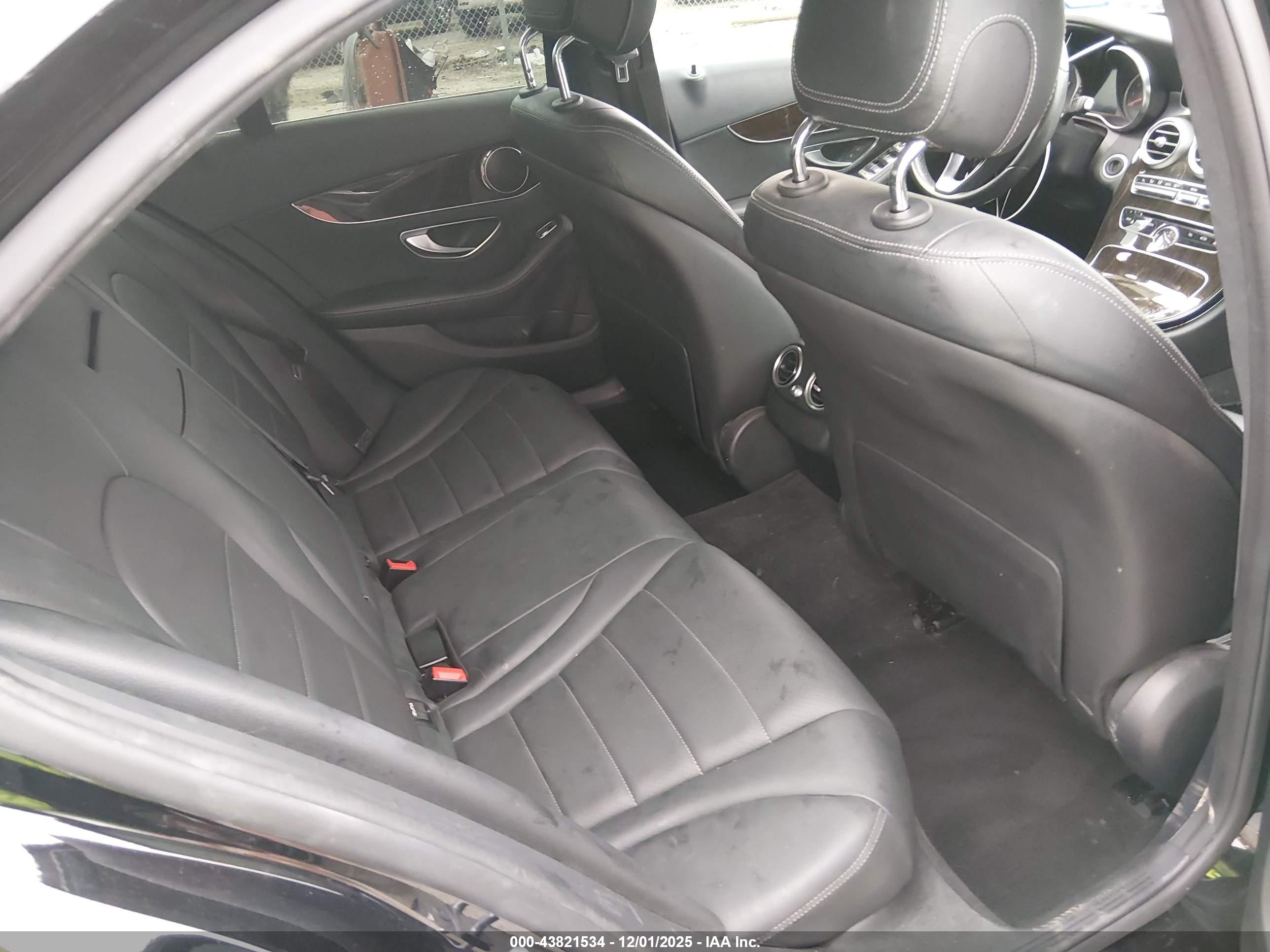 MERCEDES-BENZ C image 8