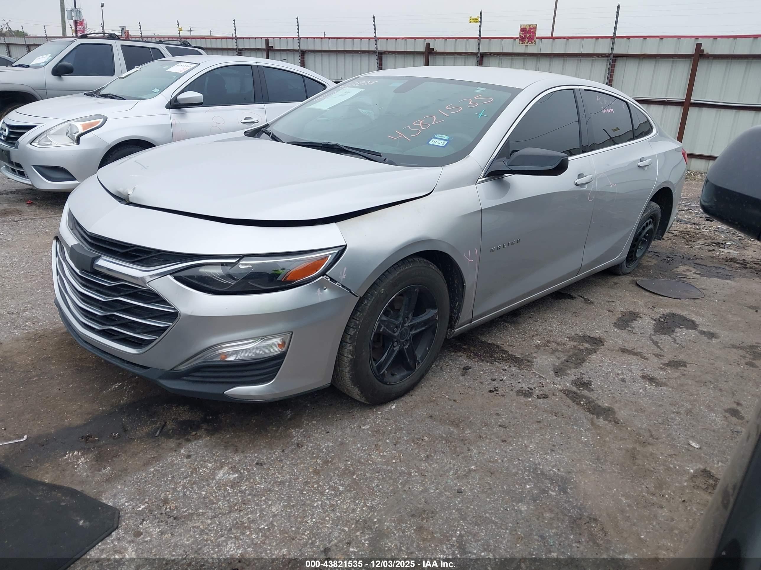 CHEVROLET MALIBU image 2