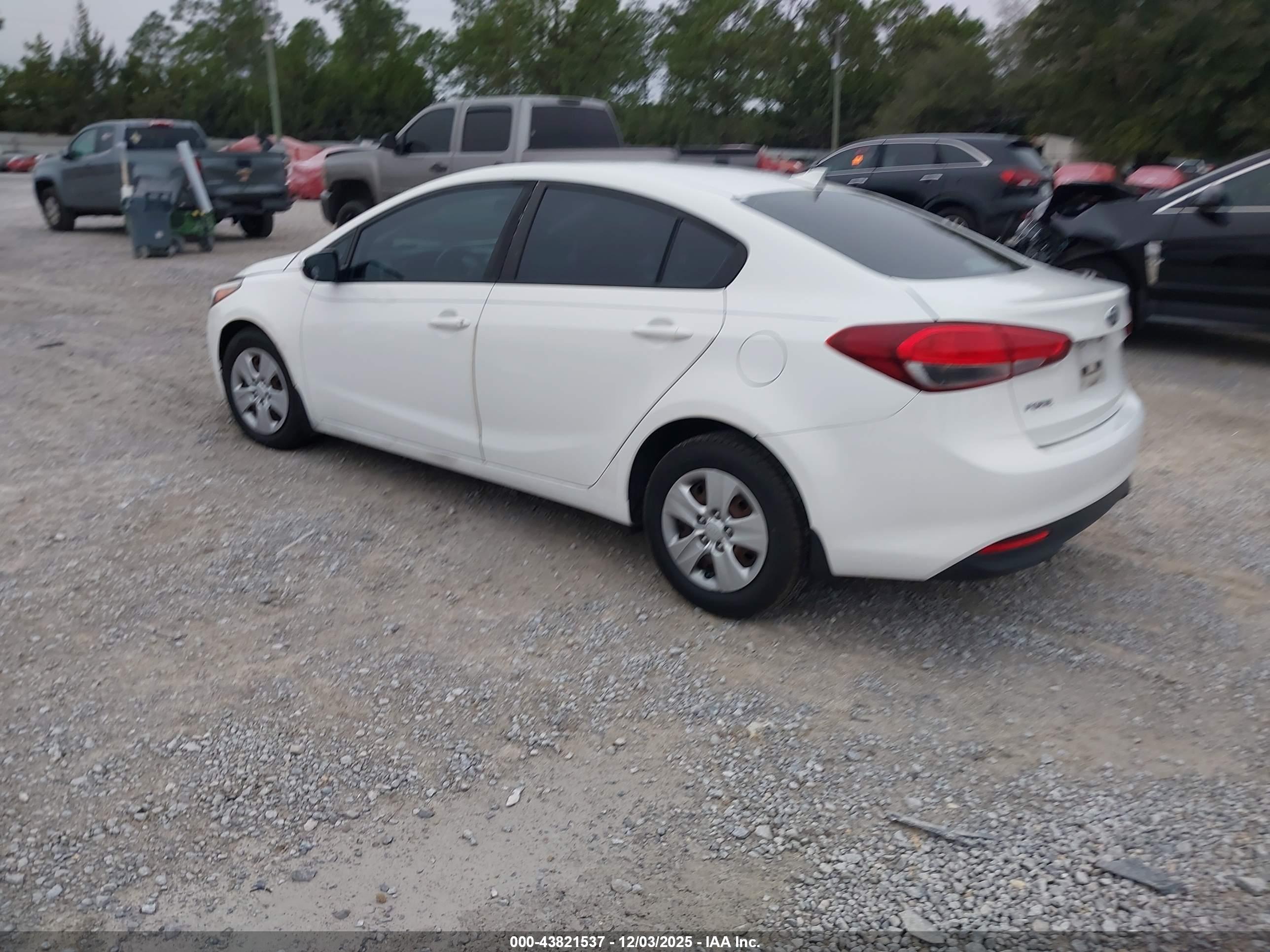 KIA FORTE image 3