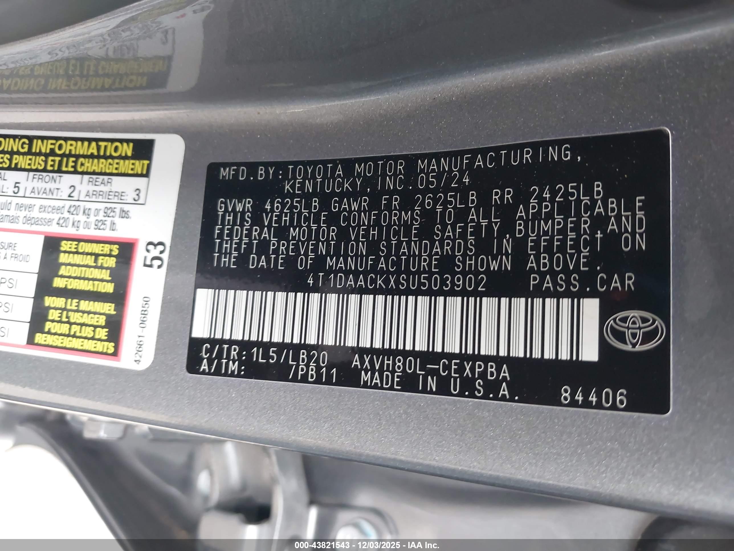 TOYOTA CAMRY image 9