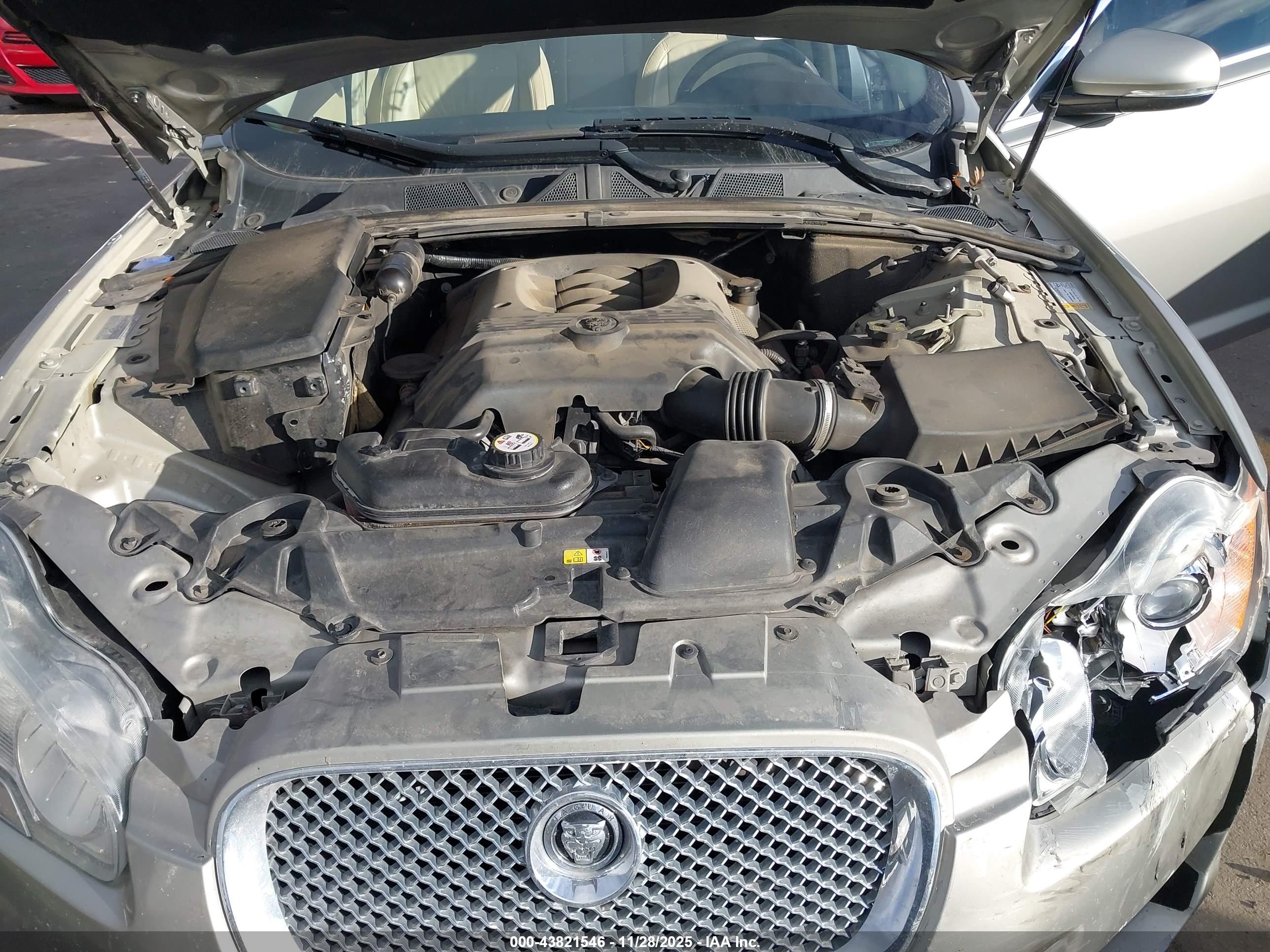 JAGUAR XF image 10