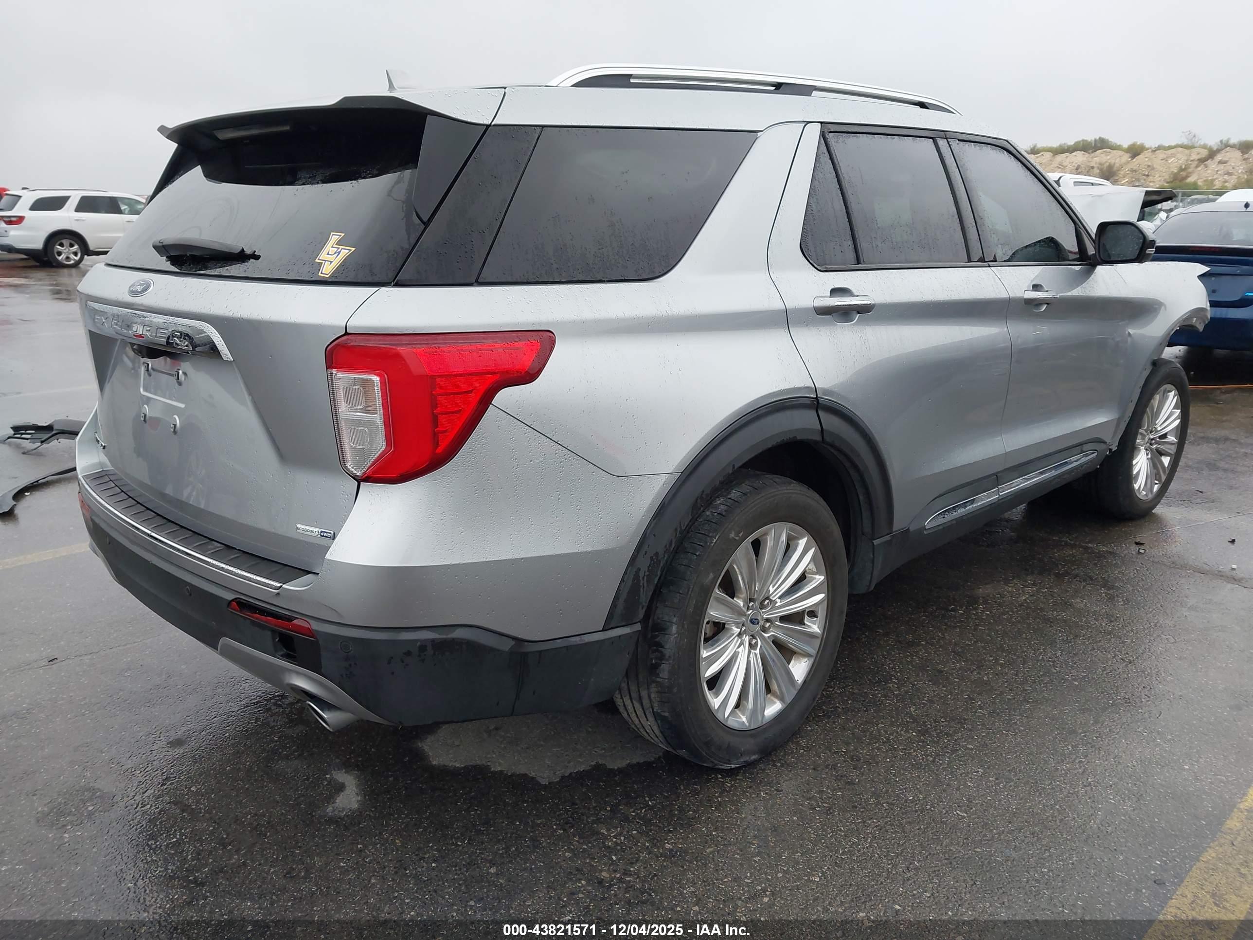 FORD EXPLORER image 4