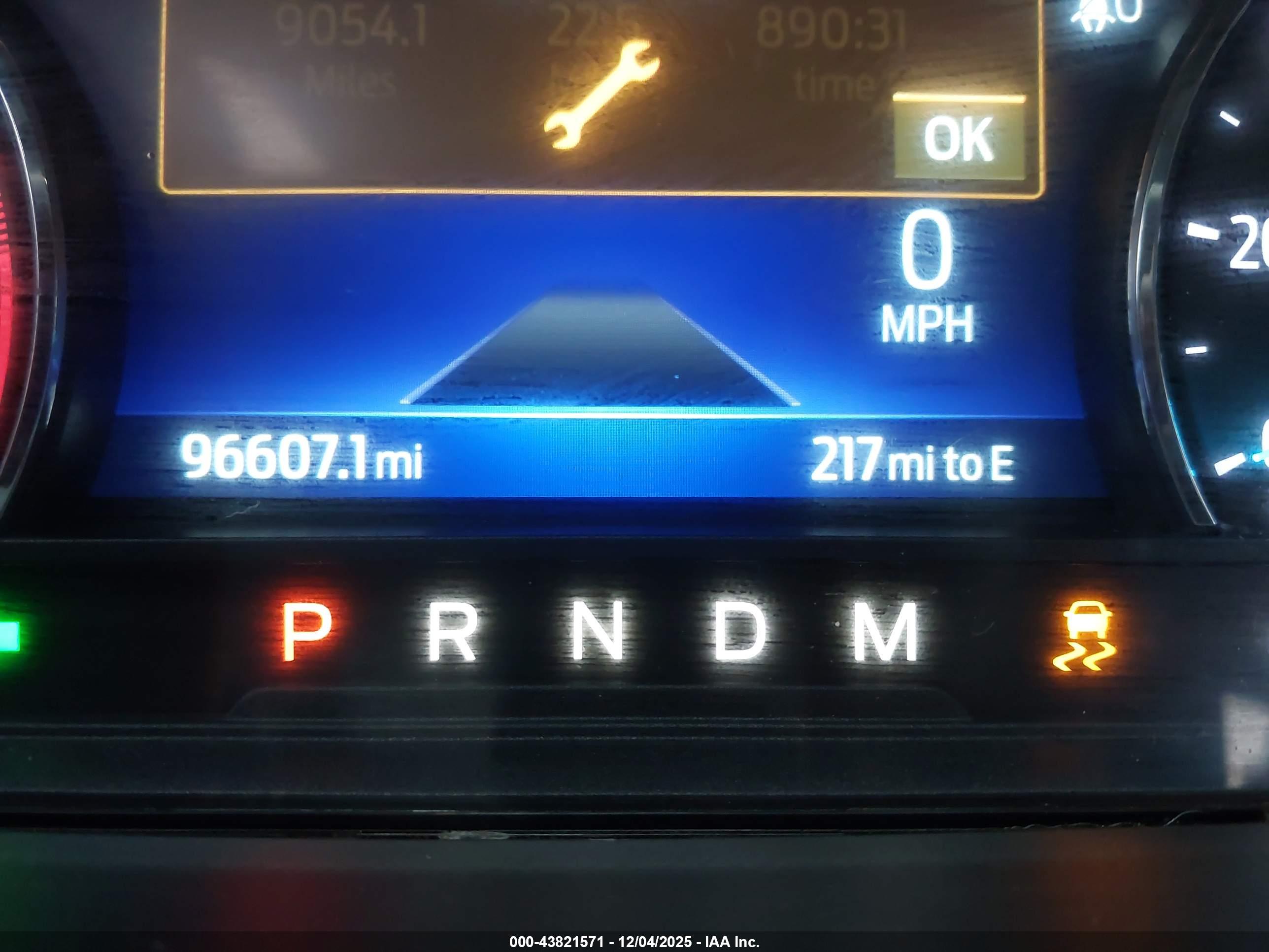 FORD EXPLORER image 7
