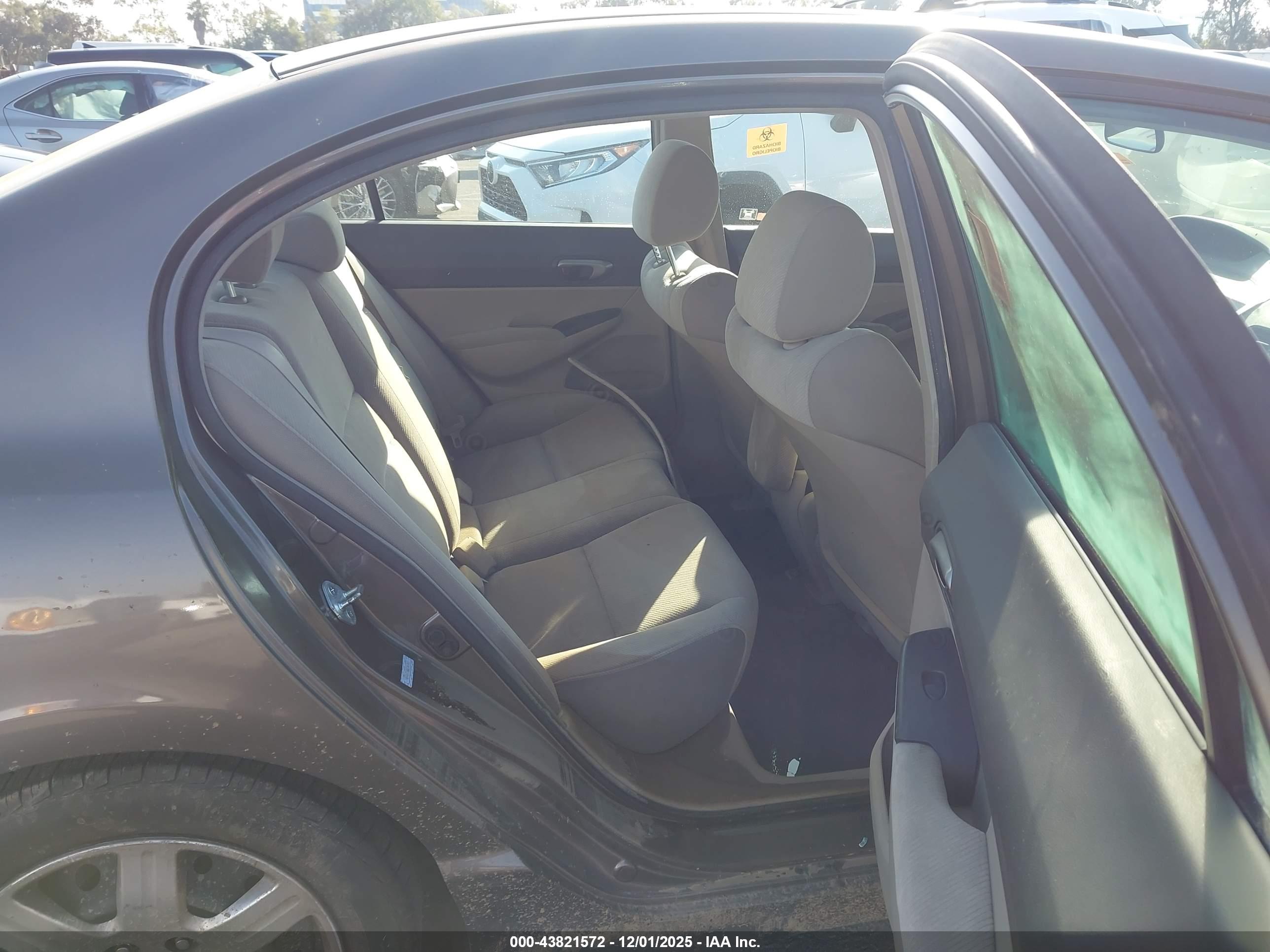 HONDA CIVIC image 8