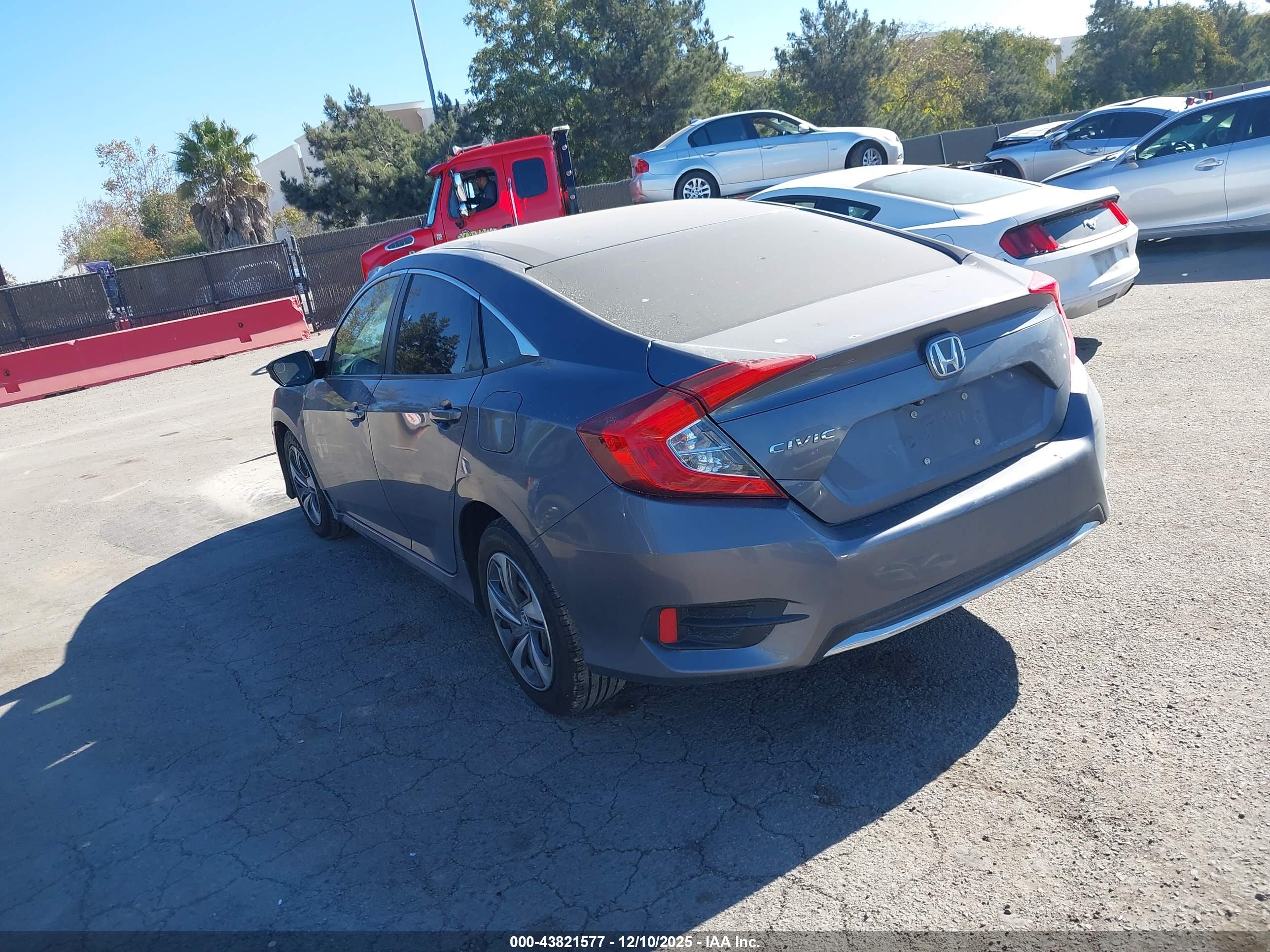 HONDA CIVIC image 3
