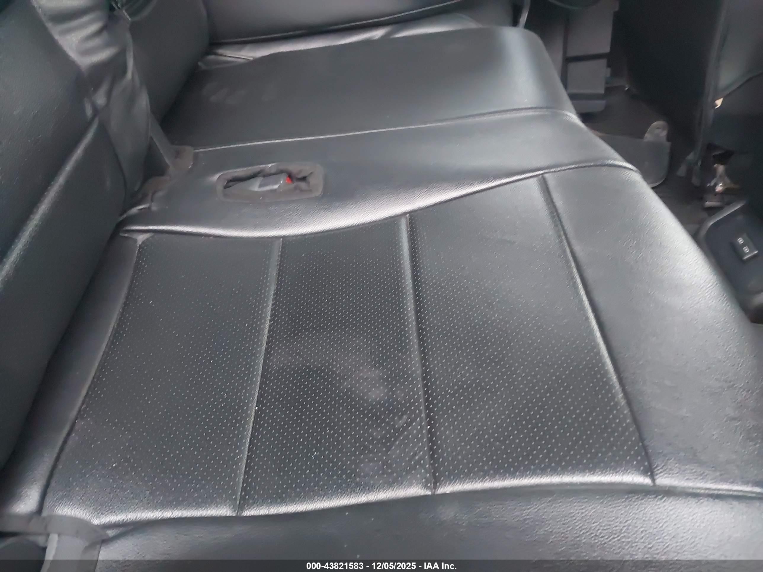 TOYOTA HIGHLANDER image 8
