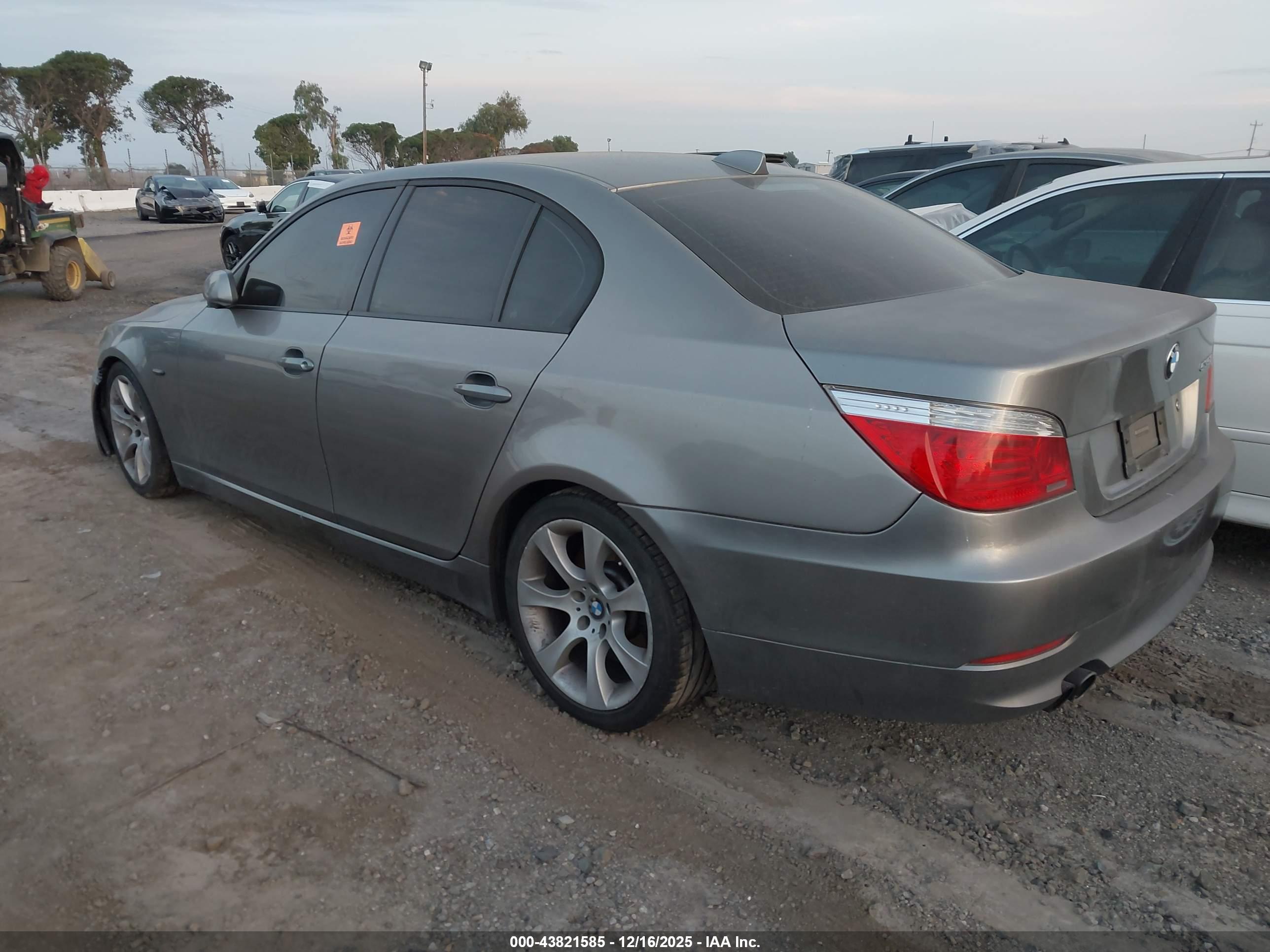 BMW 535I image 3