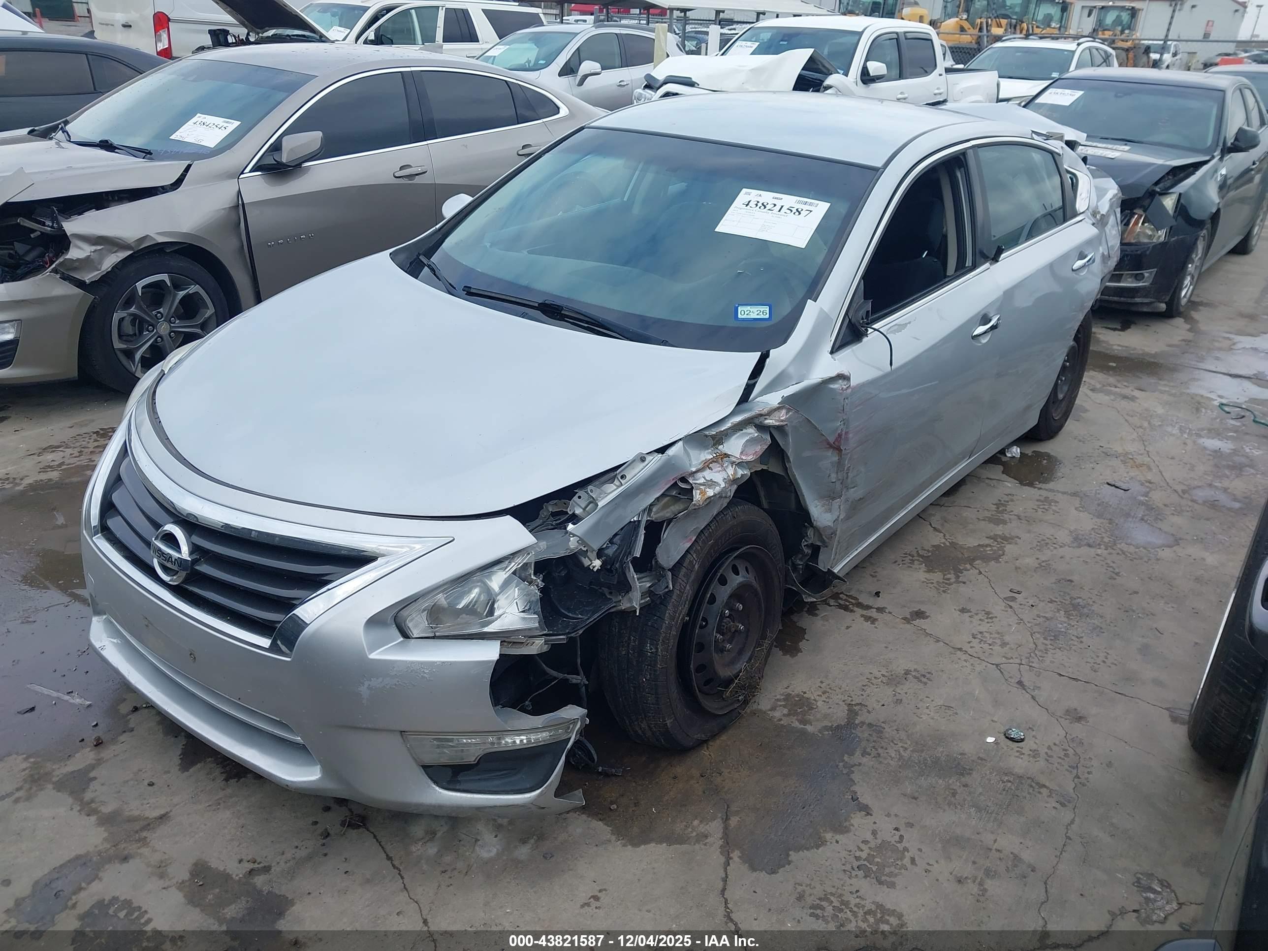 NISSAN ALTIMA image 2