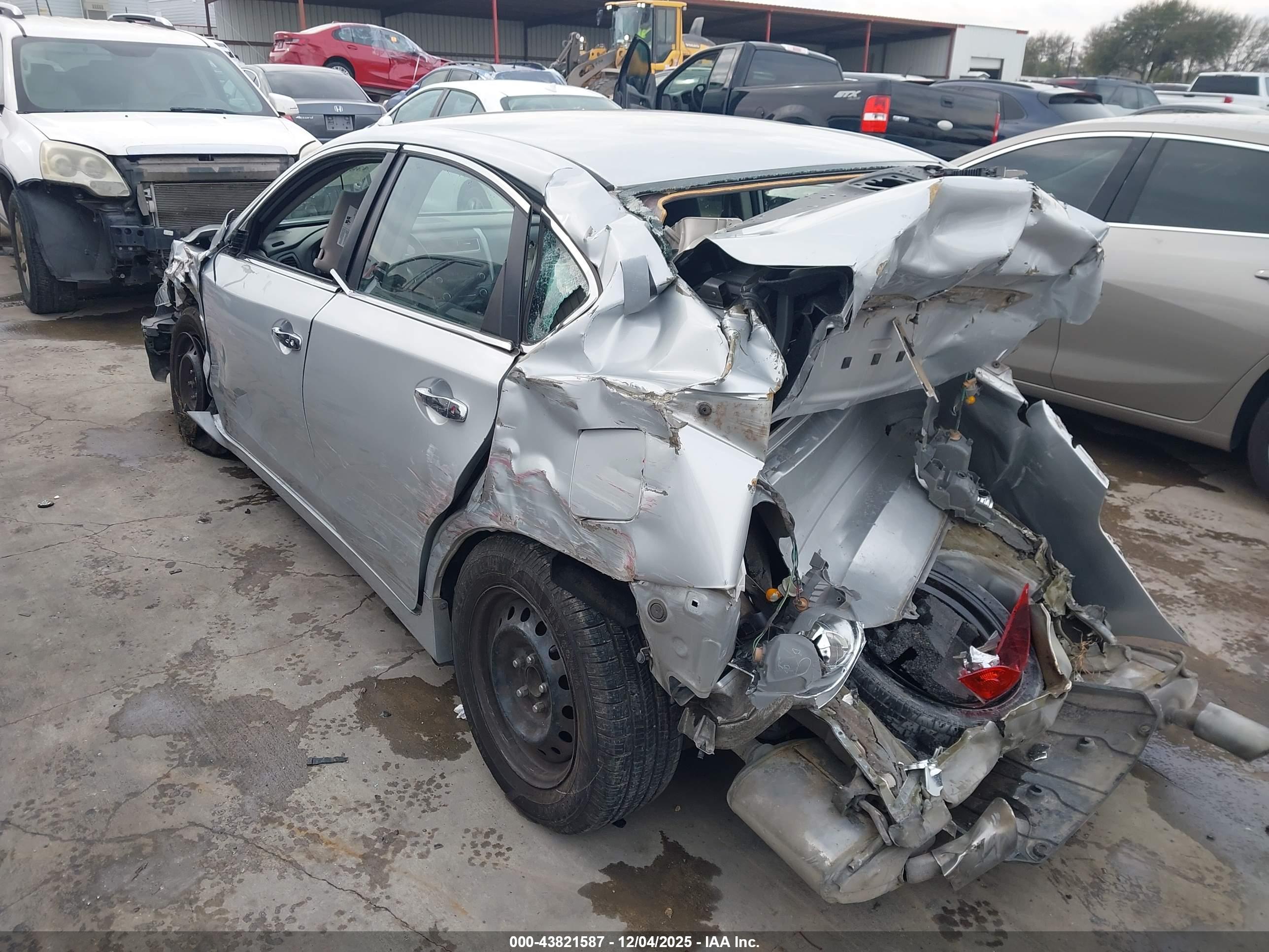 NISSAN ALTIMA image 3