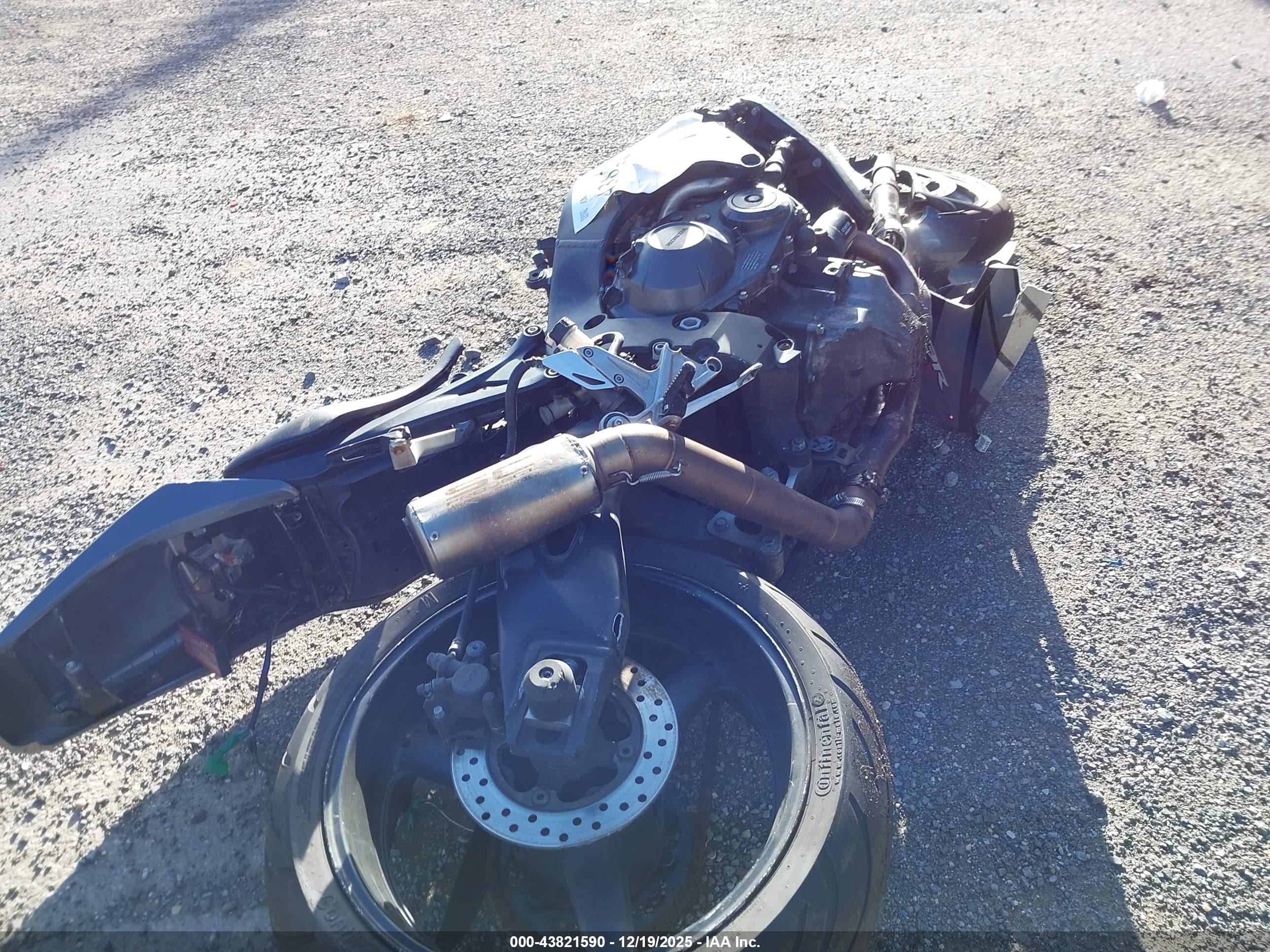 HONDA CBR1000 image 3
