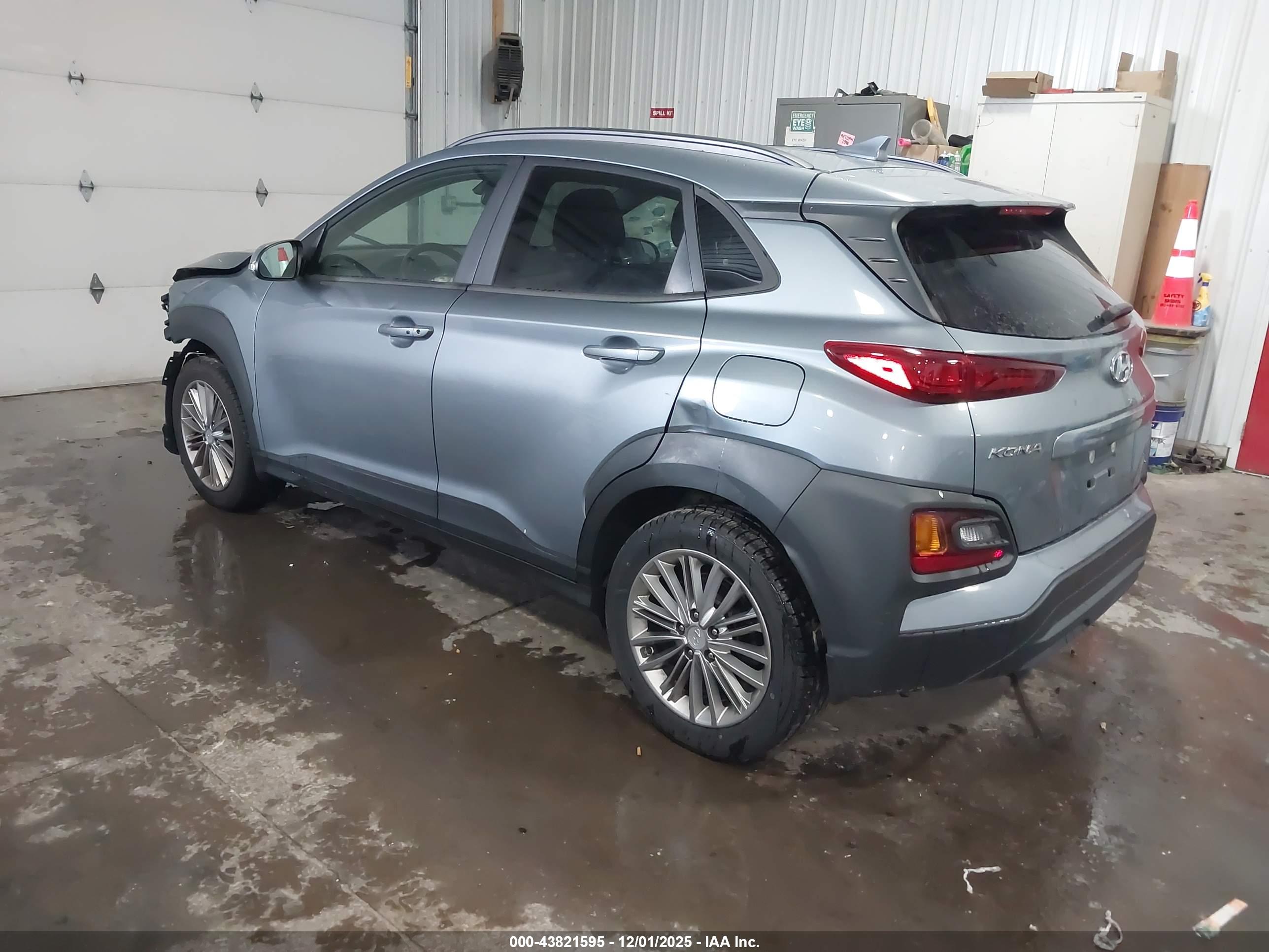 HYUNDAI KONA image 3