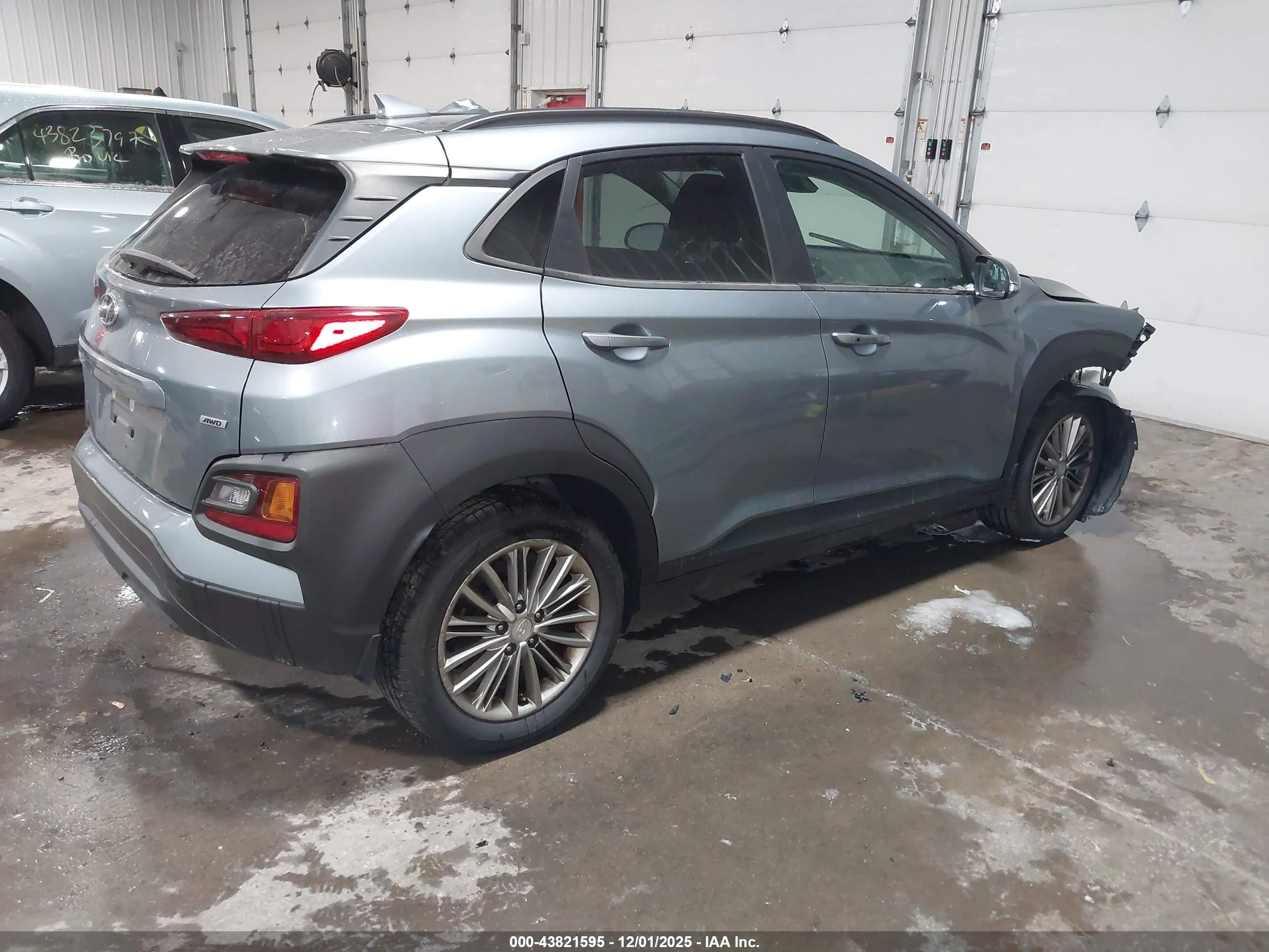 HYUNDAI KONA image 4